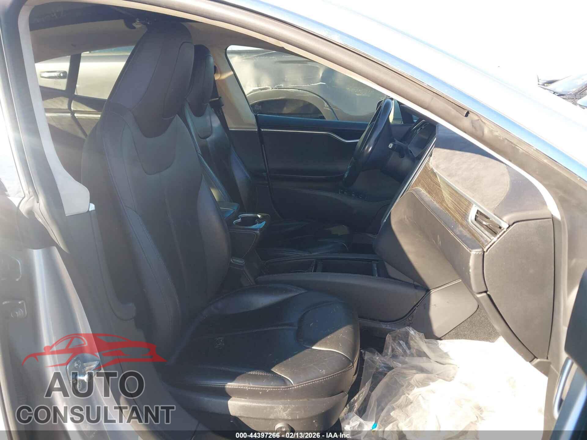 TESLA MODEL S 2015 - 5YJSA1E4XFF114864