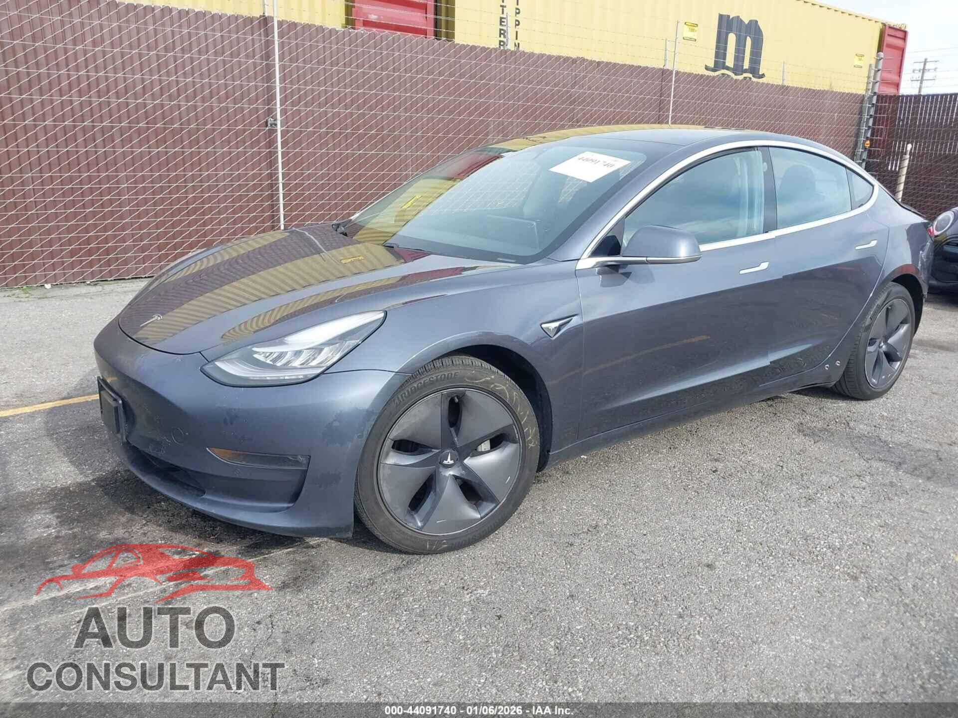 TESLA MODEL 3 2018 - 5YJ3E1EA5JF040678
