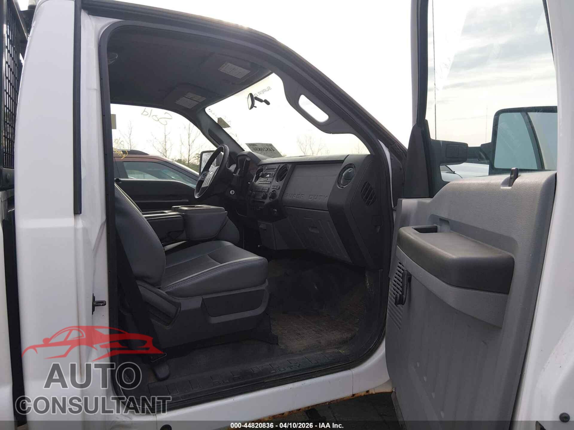 FORD F-250 2015 - 1FTBF2B62FEB97320