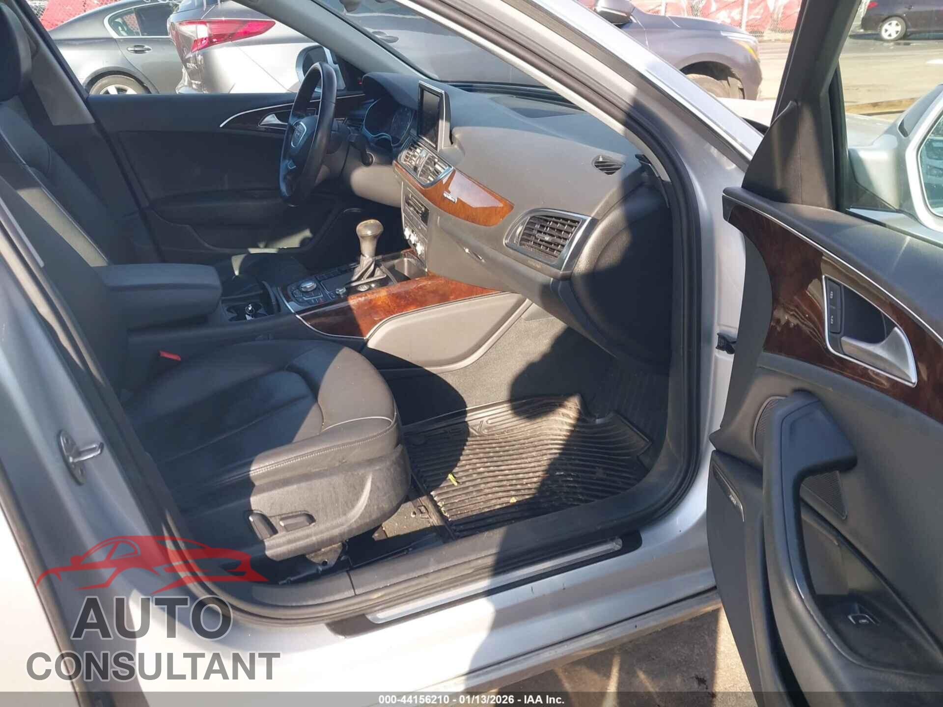 AUDI A6 2013 - WAUGFAFC8DN087575