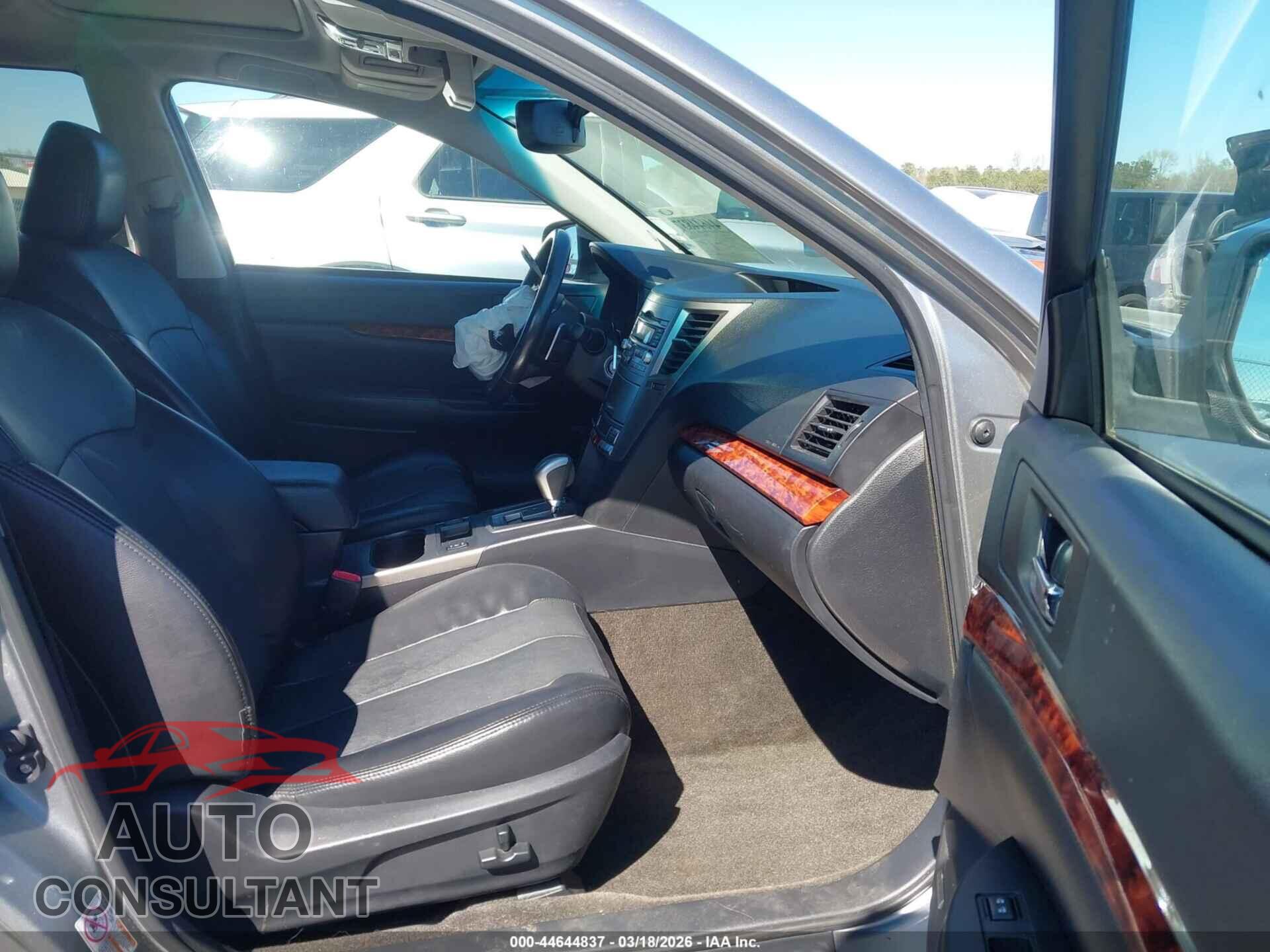 SUBARU OUTBACK 2011 - 4S4BRDKC1B2430510