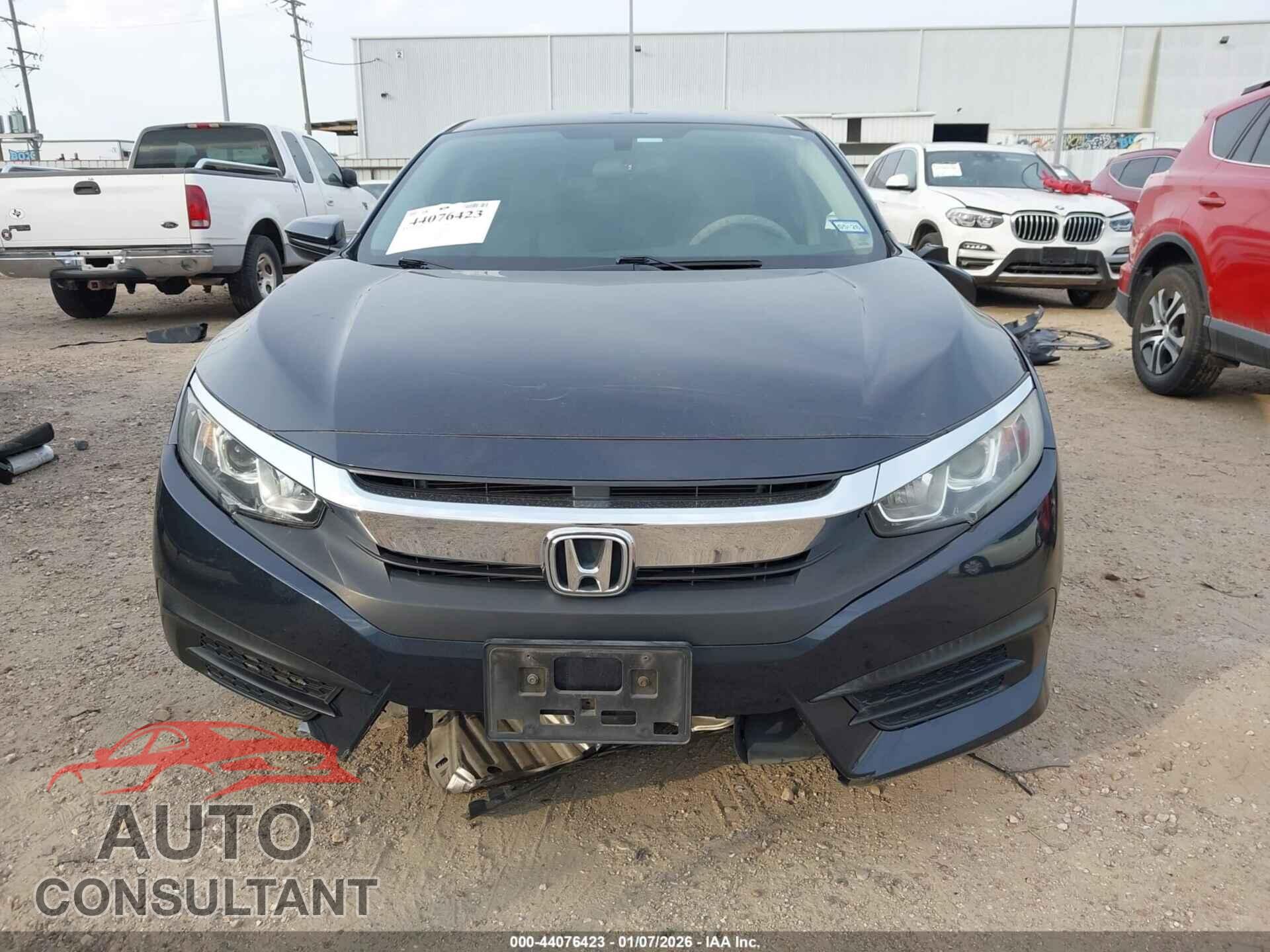 HONDA CIVIC 2017 - 2HGFC2F56HH560842