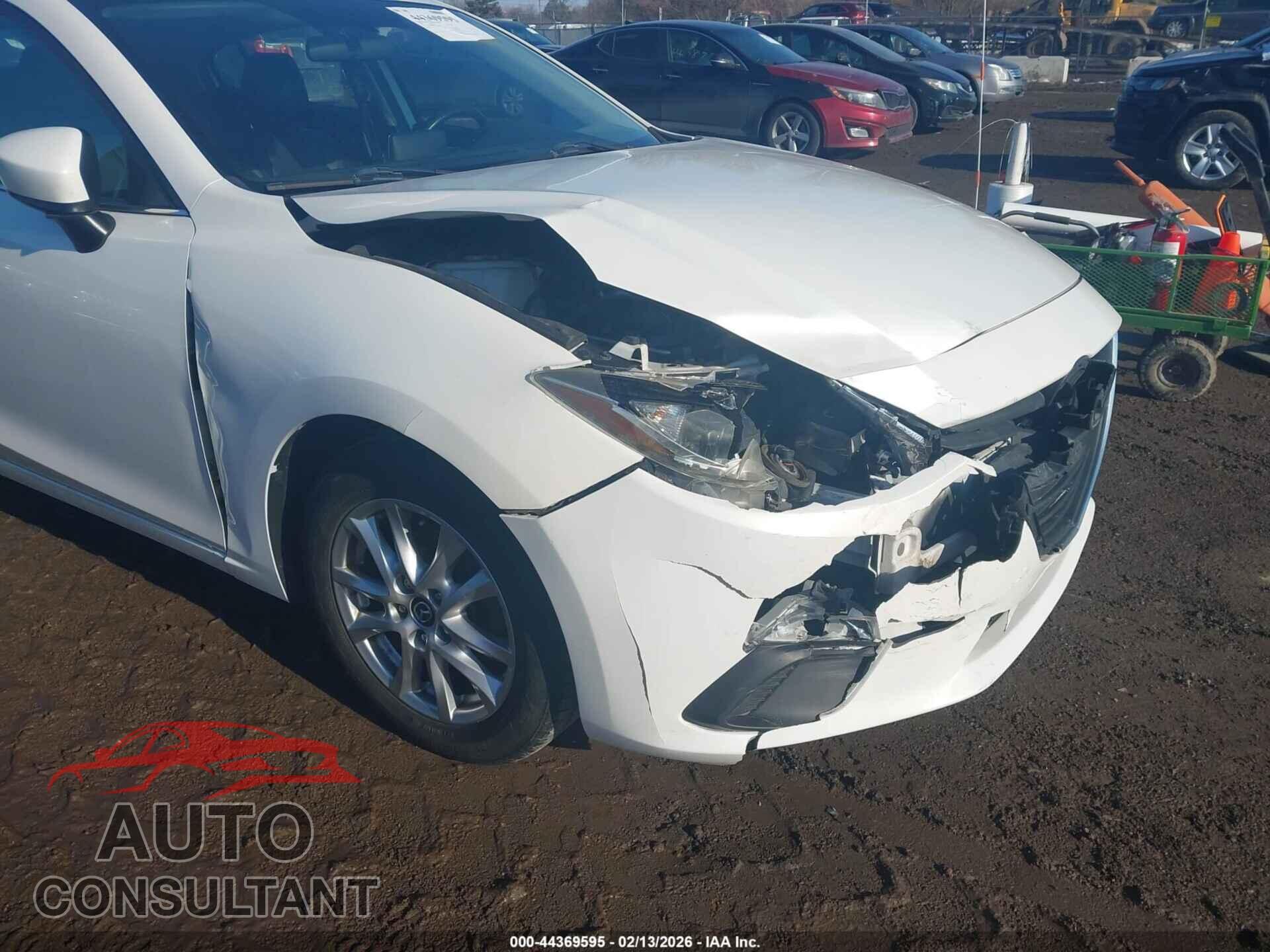 MAZDA MAZDA3 2014 - JM1BM1M76E1154420