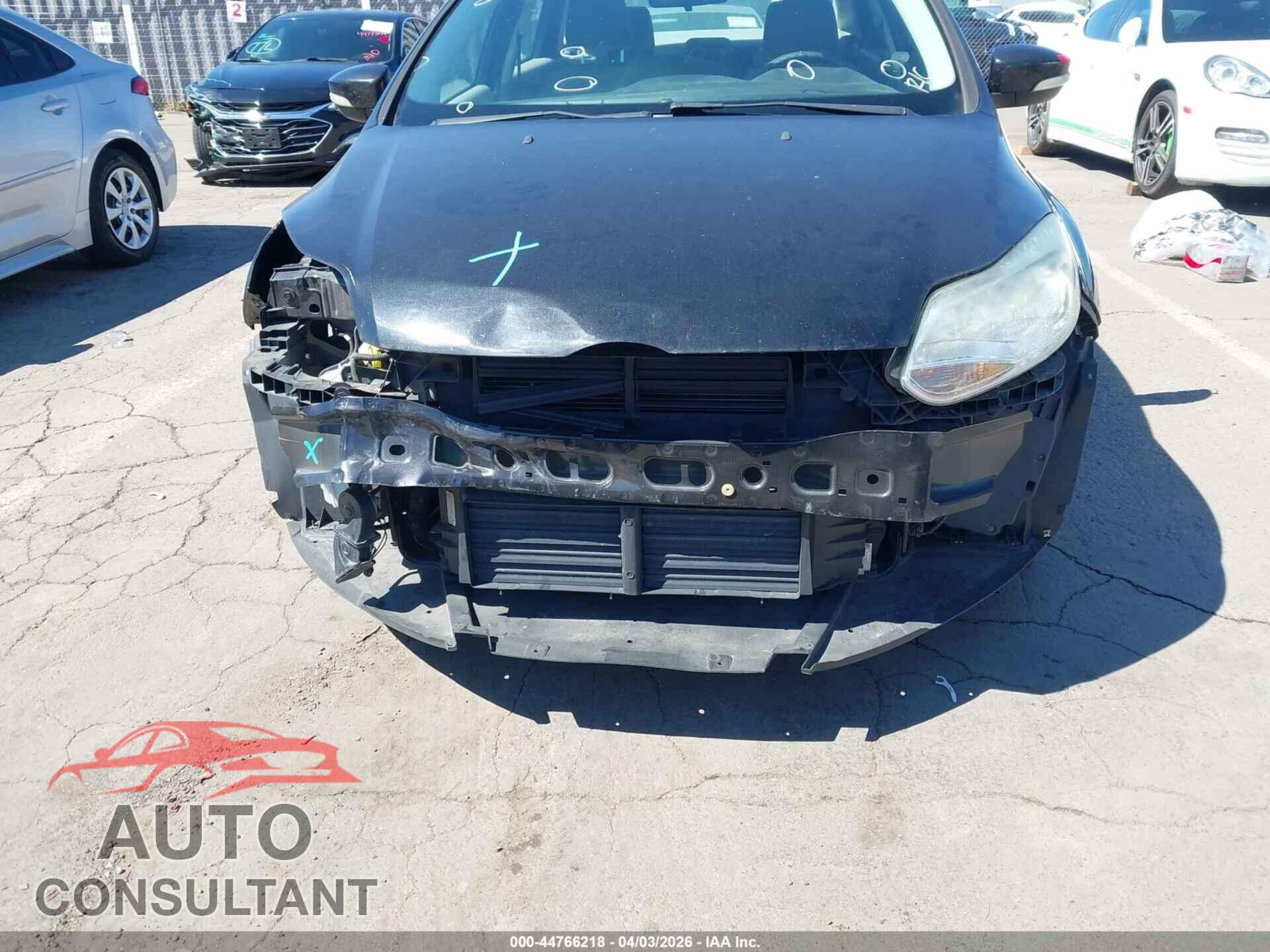 FORD FOCUS 2014 - 1FADP3F22EL102838