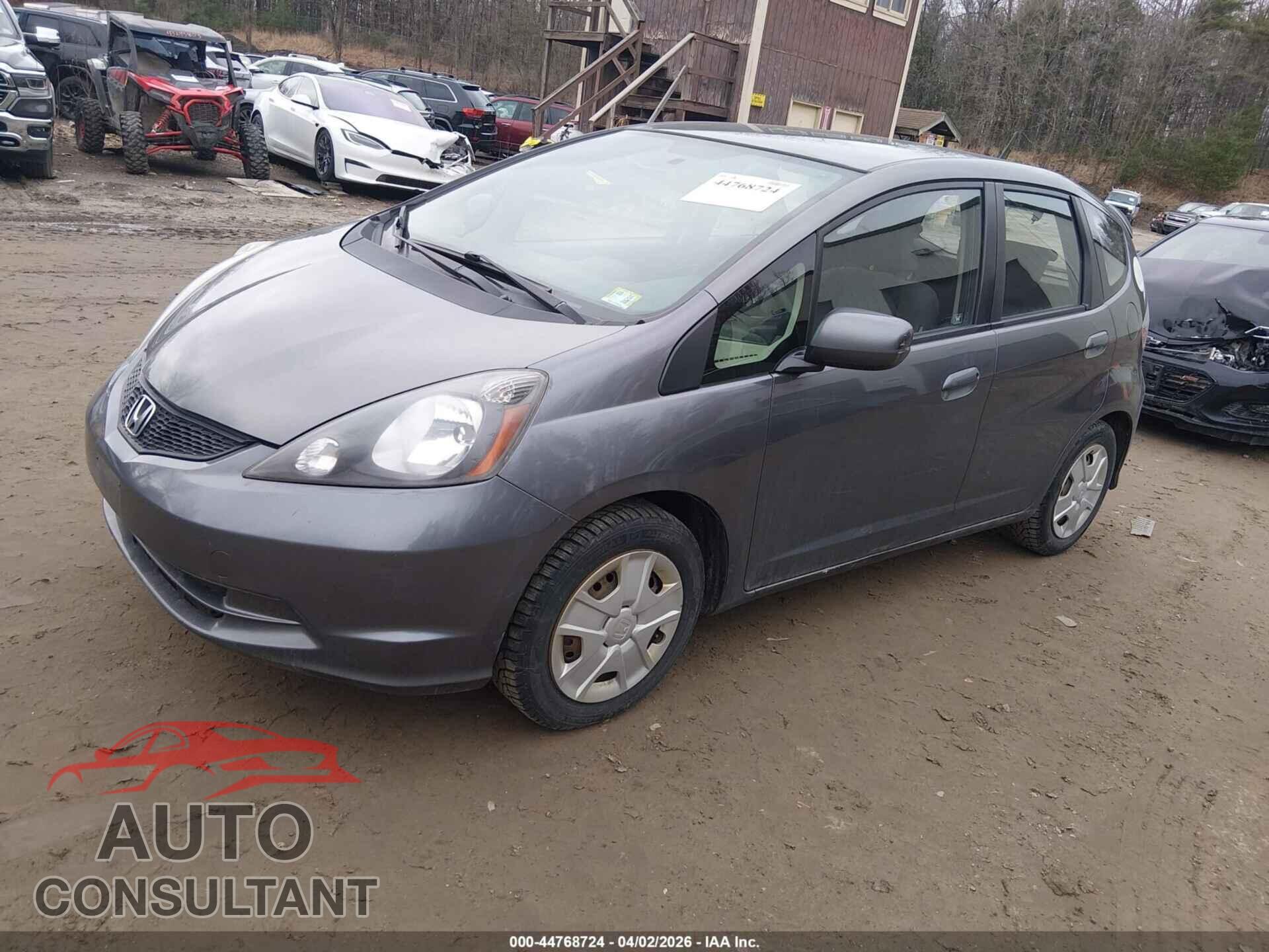 HONDA FIT 2013 - JHMGE8G32DC031154