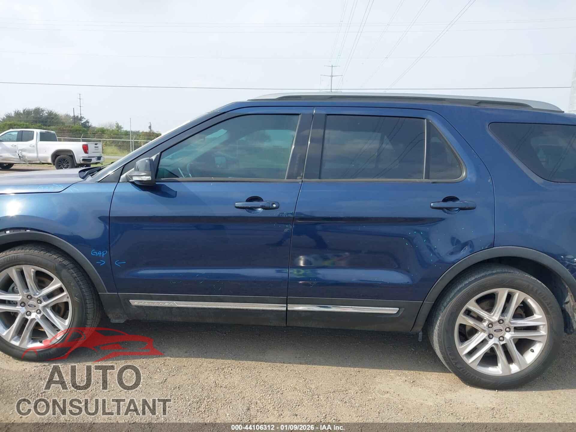 FORD EXPLORER 2017 - 1FM5K7D85HGD40543