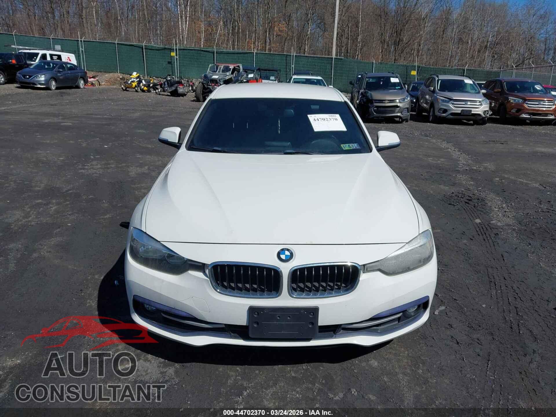BMW 328I 2016 - WBA8E3G54GNU01715