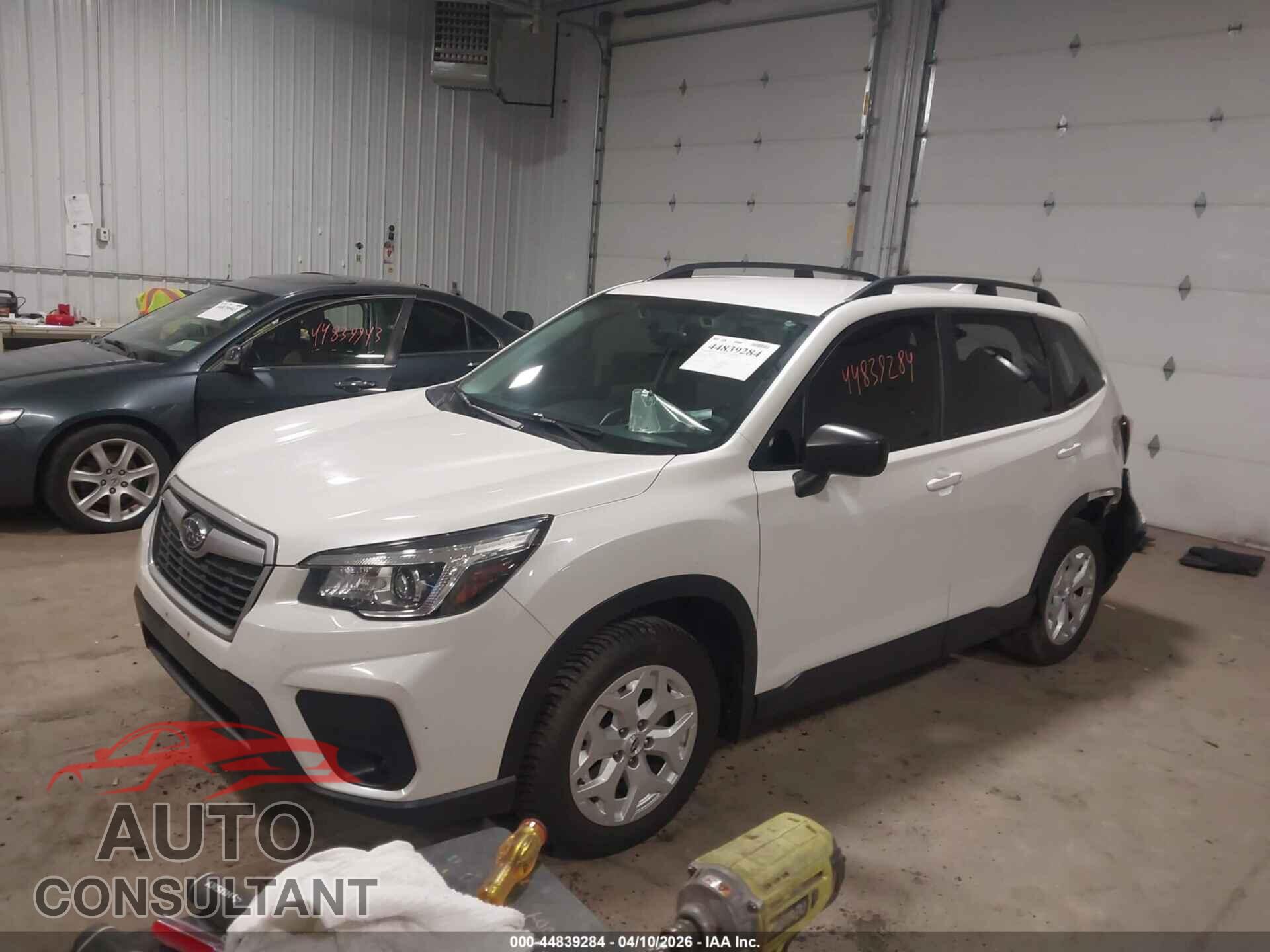 SUBARU FORESTER 2019 - JF2SKACC3KH423191