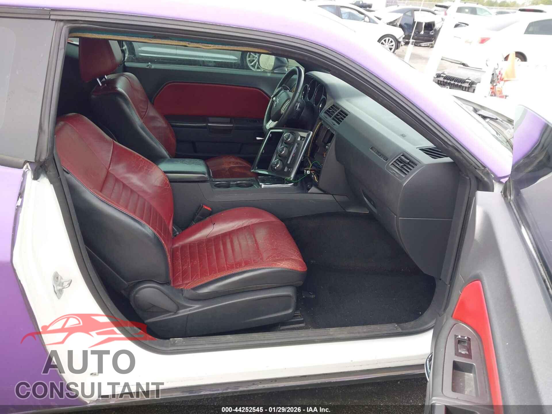 DODGE CHALLENGER 2013 - 2C3CDYAGXDH650875