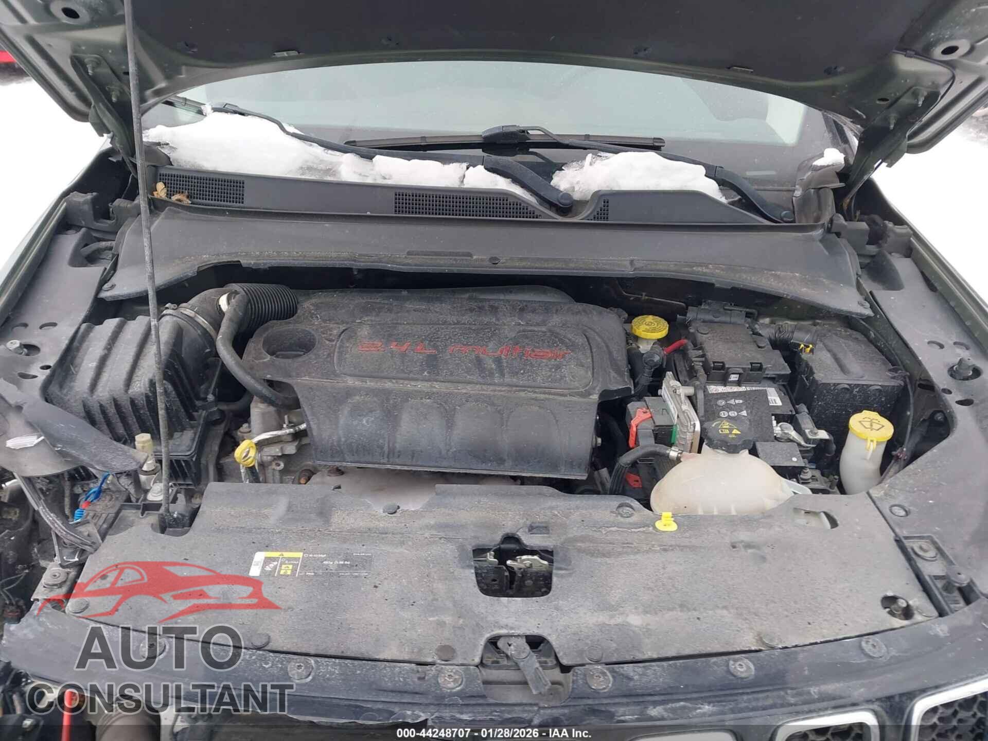 JEEP COMPASS 2018 - 3C4NJDCB5JT207673