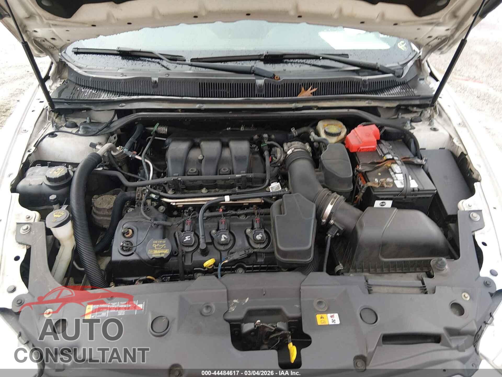 FORD TAURUS 2013 - 1FAHP2F82DG229631