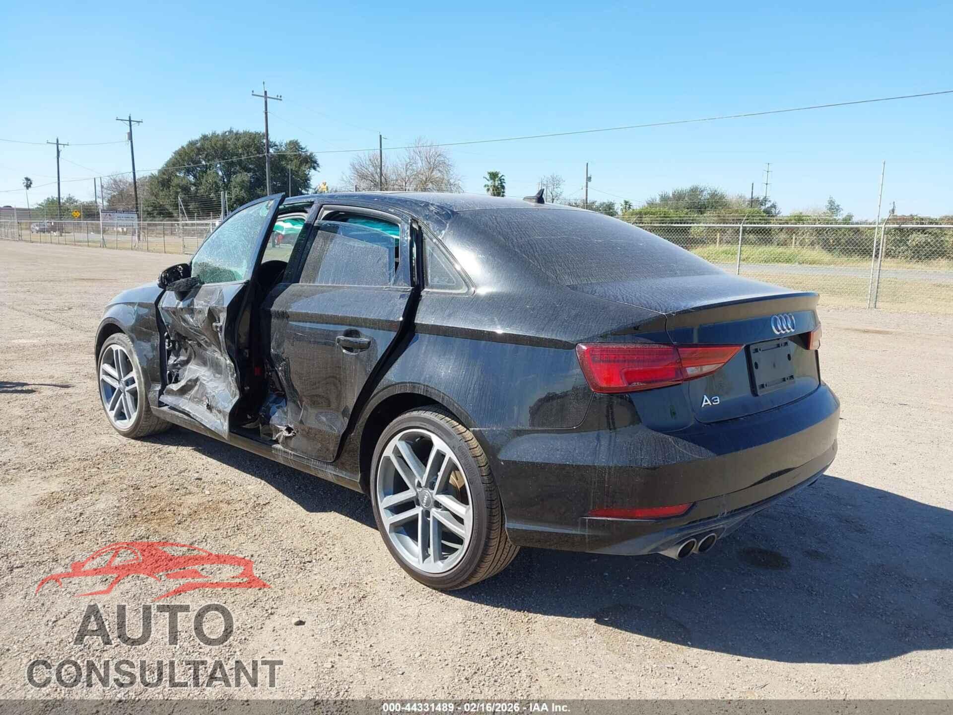 AUDI A3 2020 - WAUAUGFF5LA030054