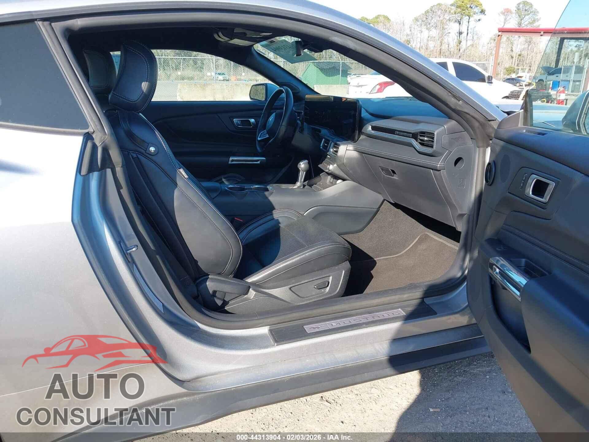 FORD MUSTANG 2024 - 1FA6P8TH7R5124939