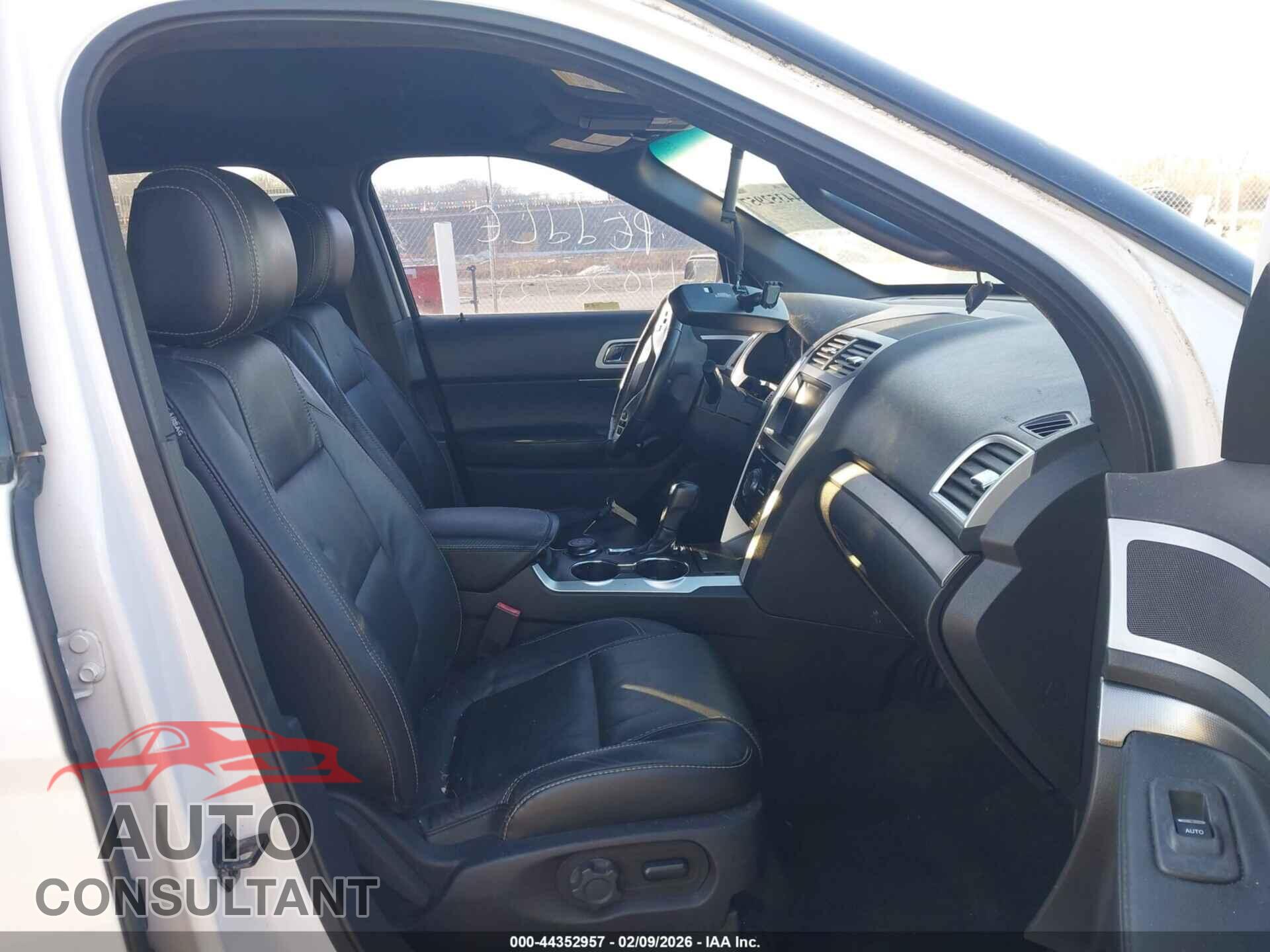FORD EXPLORER 2015 - 1FM5K8GT4FGA29026