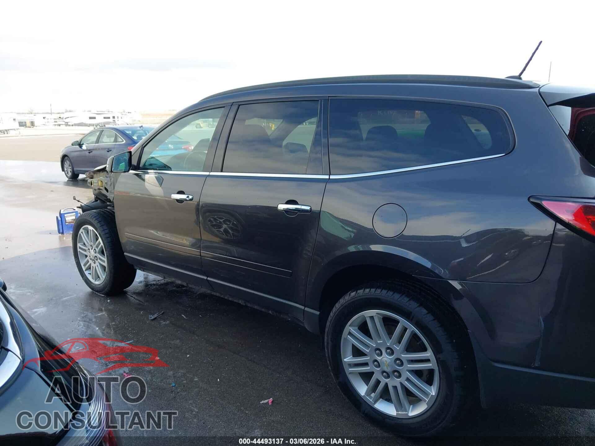 CHEVROLET TRAVERSE 2015 - 1GNKVGKD5FJ200093