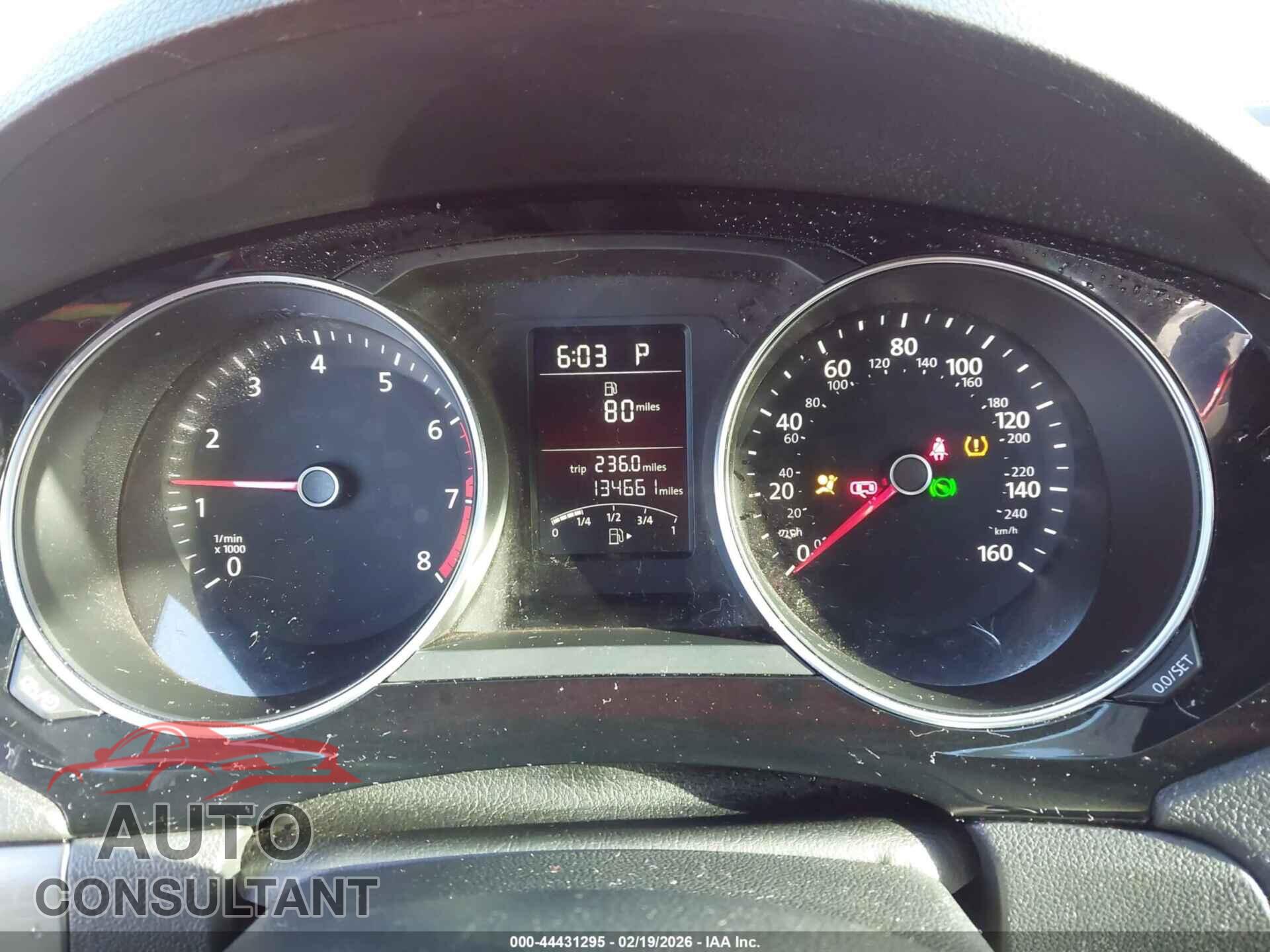 VOLKSWAGEN JETTA 2017 - 3VWD17AJ8HM391421