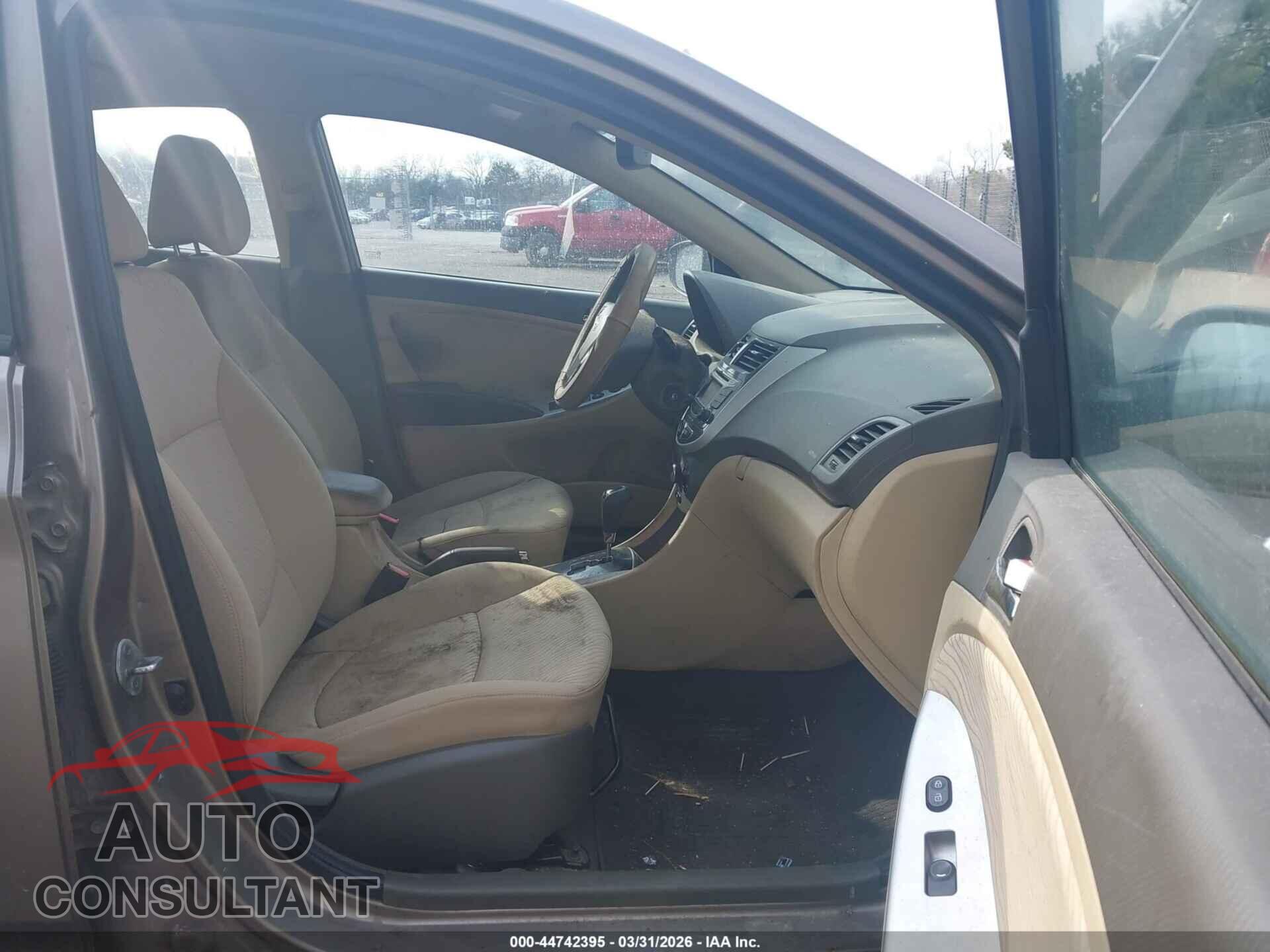 HYUNDAI ACCENT 2013 - KMHCU4AE9DU419493