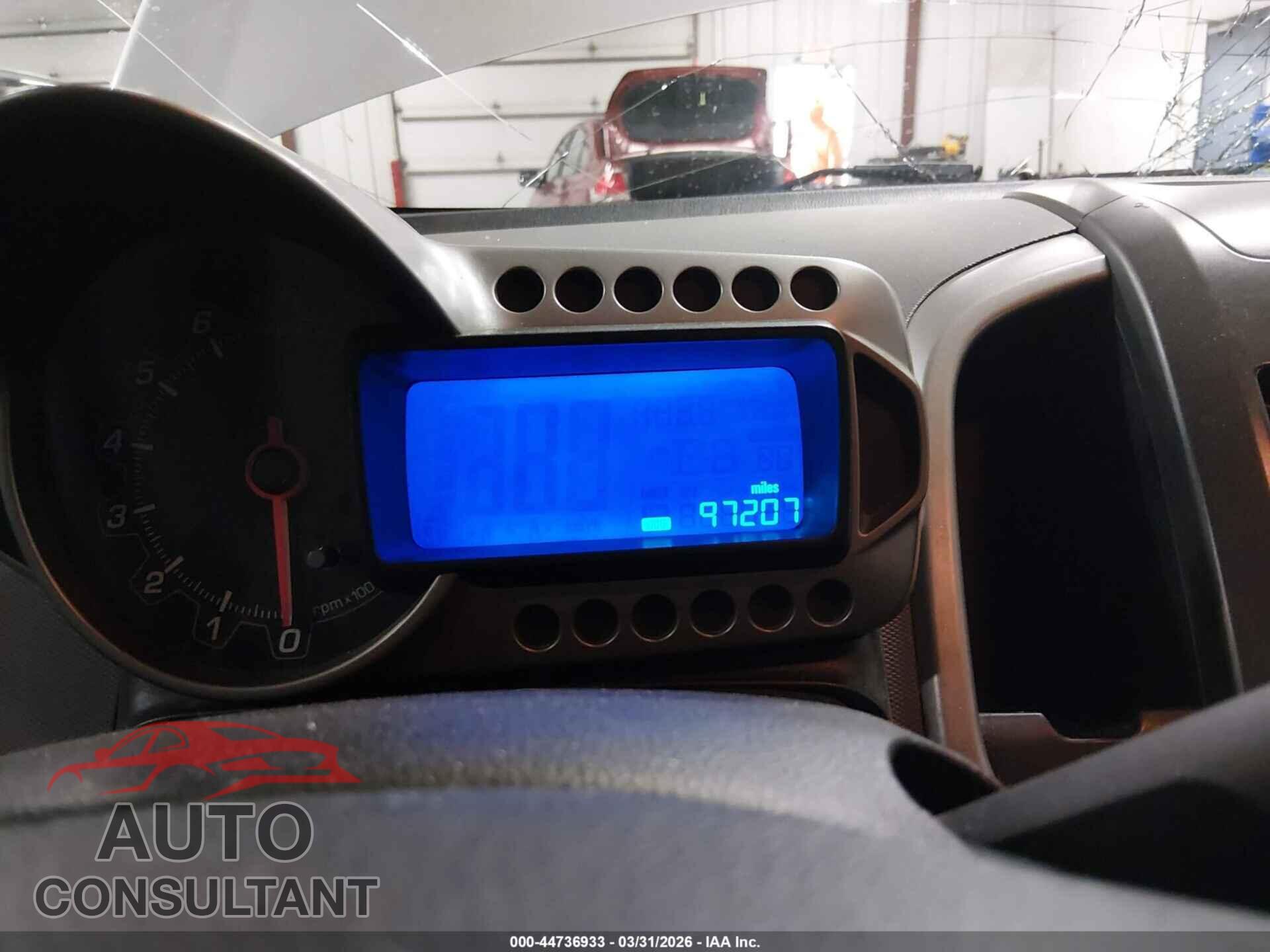 CHEVROLET SONIC 2014 - 1G1JC5SH4E4237532