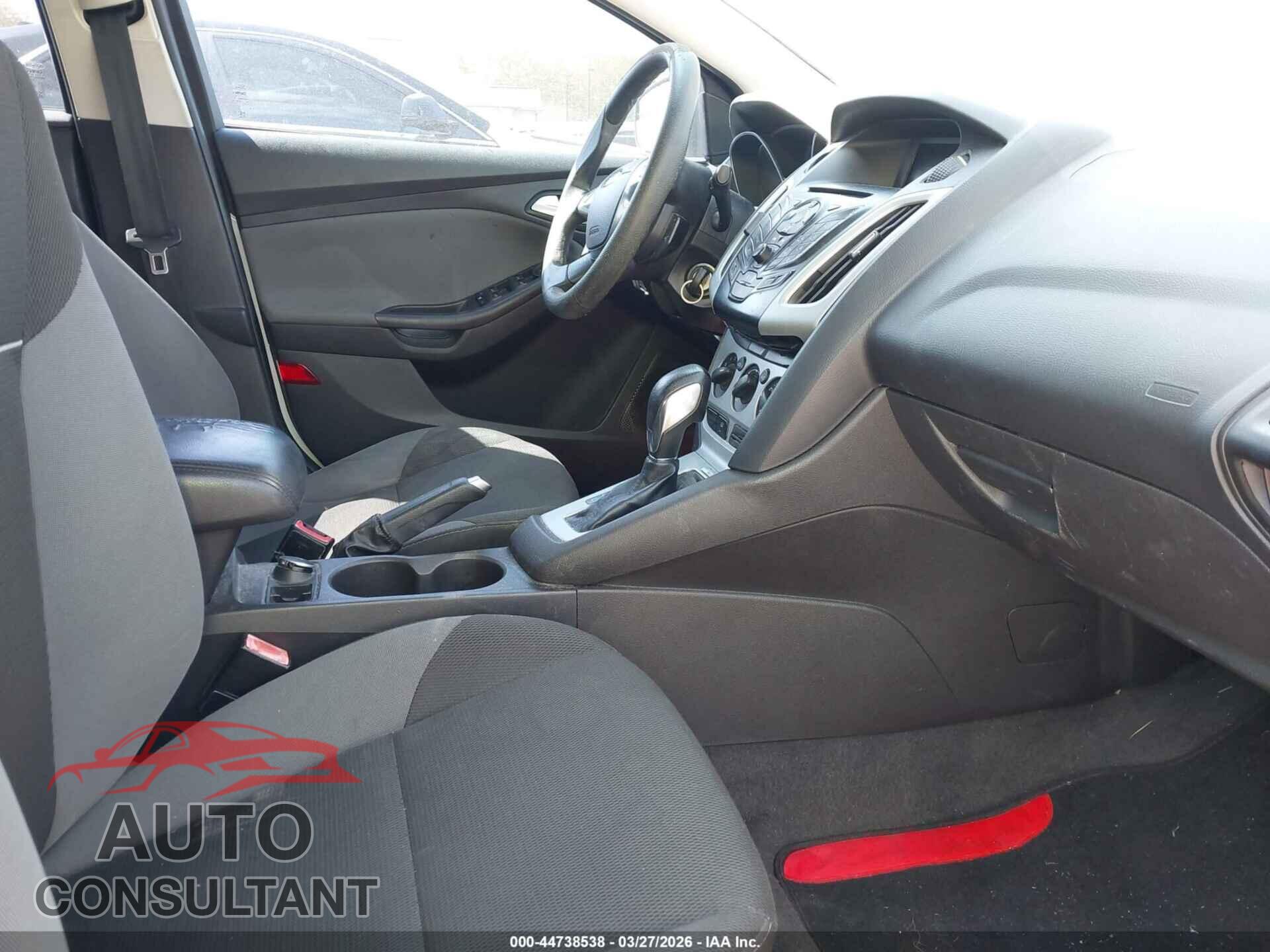FORD FOCUS 2013 - 1FADP3F28DL247204