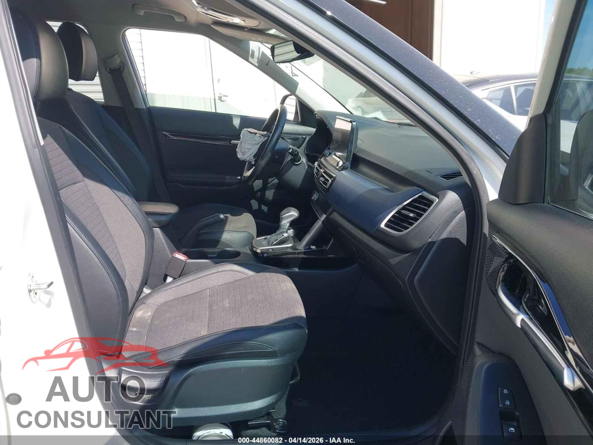 KIA SELTOS 2023 - KNDEU2AA4P7414588