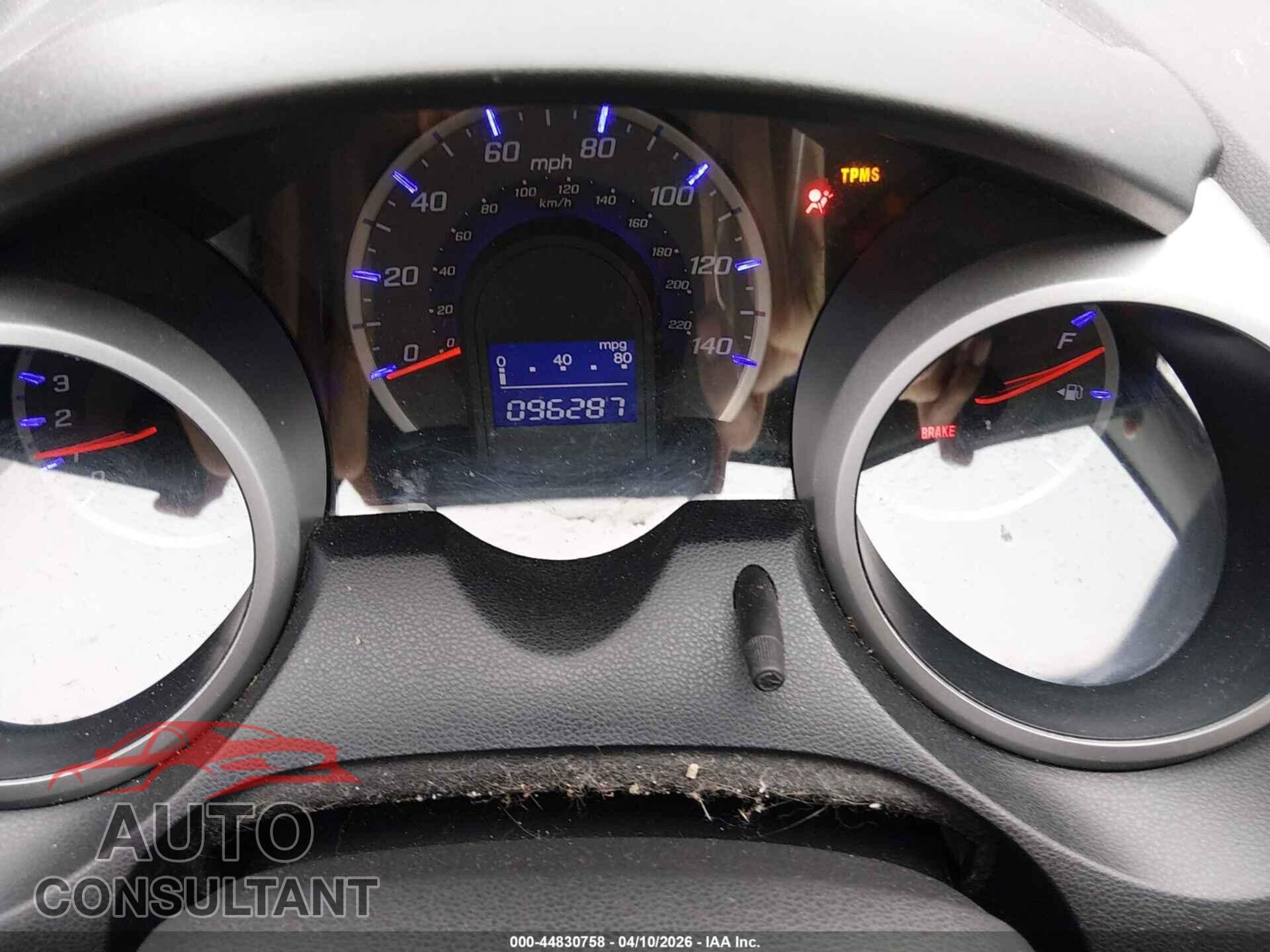 HONDA FIT 2013 - JHMGE8H37DC076668