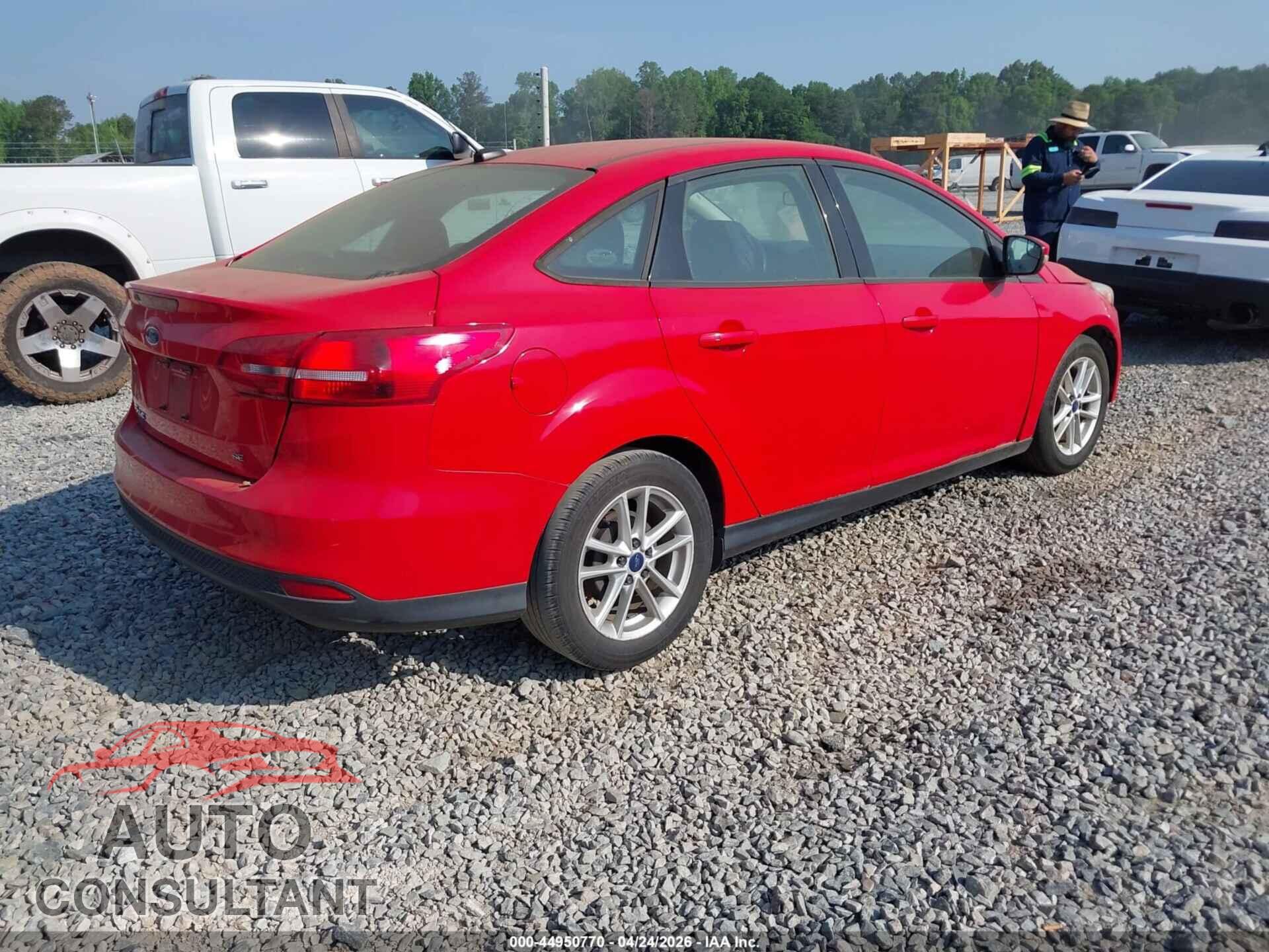 FORD FOCUS 2017 - 1FADP3F28HL203614