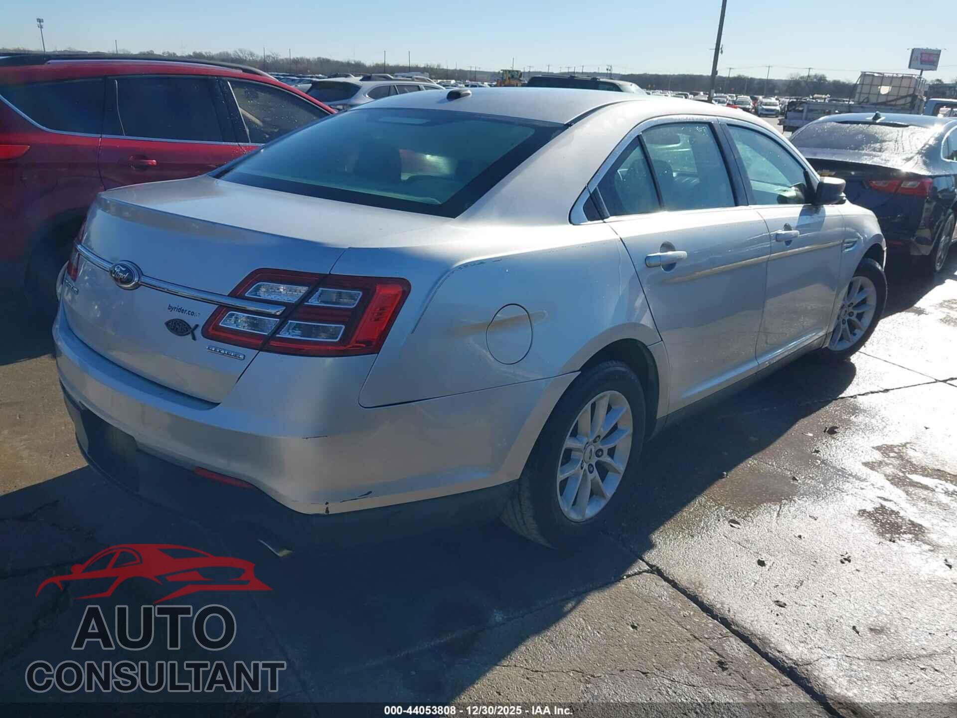 FORD TAURUS 2013 - 1FAHP2D86DG158923