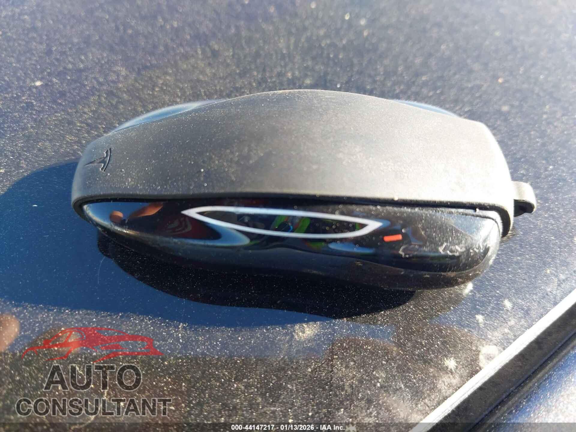 TESLA MODEL S 2017 - 5YJSA1E25HF210399