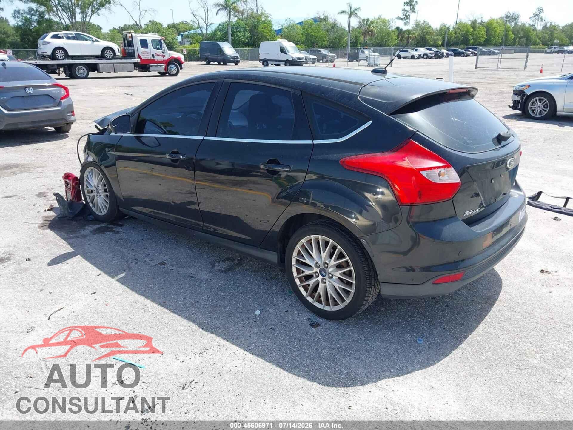 FORD FOCUS 2012 - 1FAHP3M25CL124656