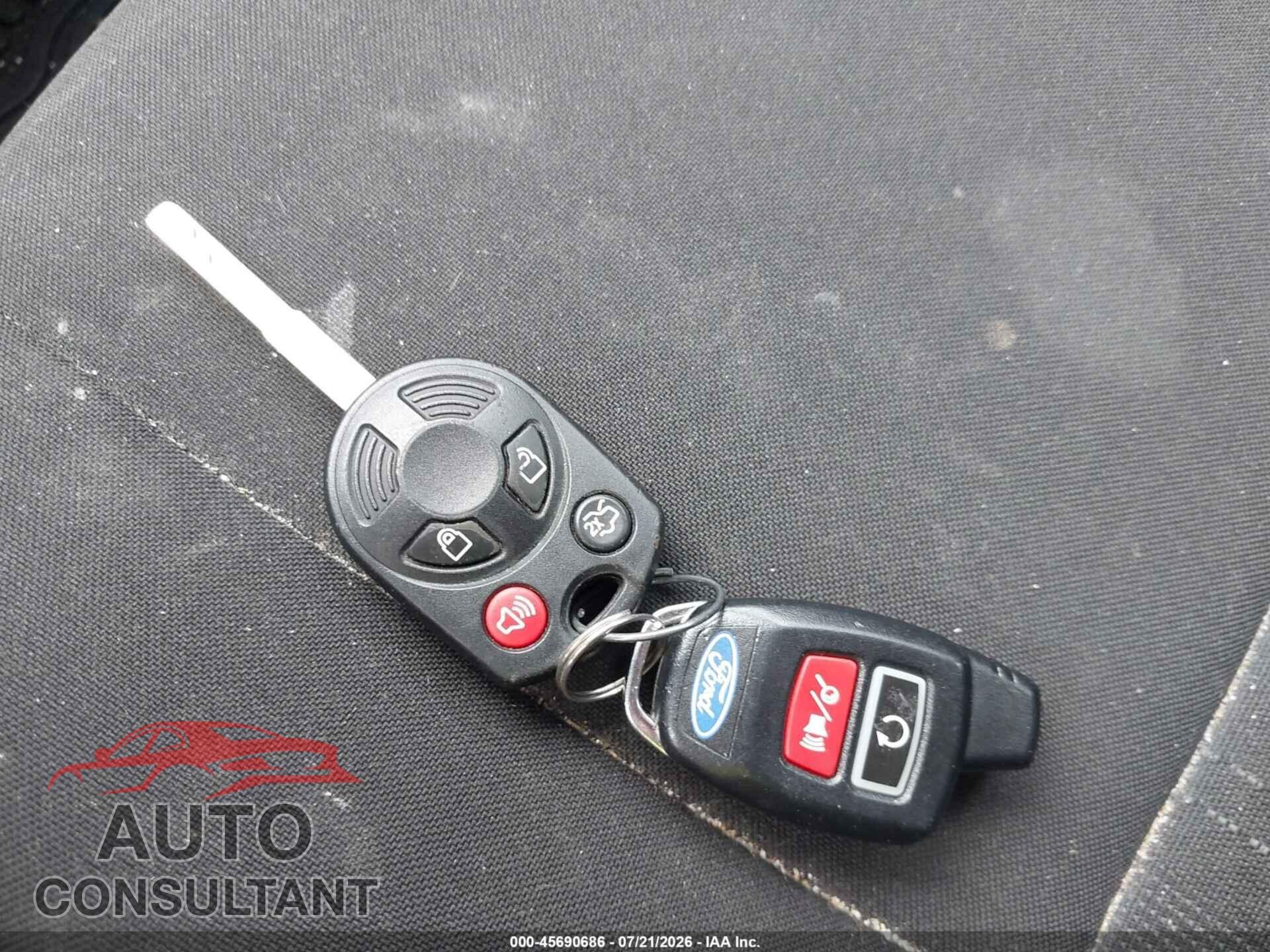 FORD FOCUS 2017 - 1FADP3FEXHL276459