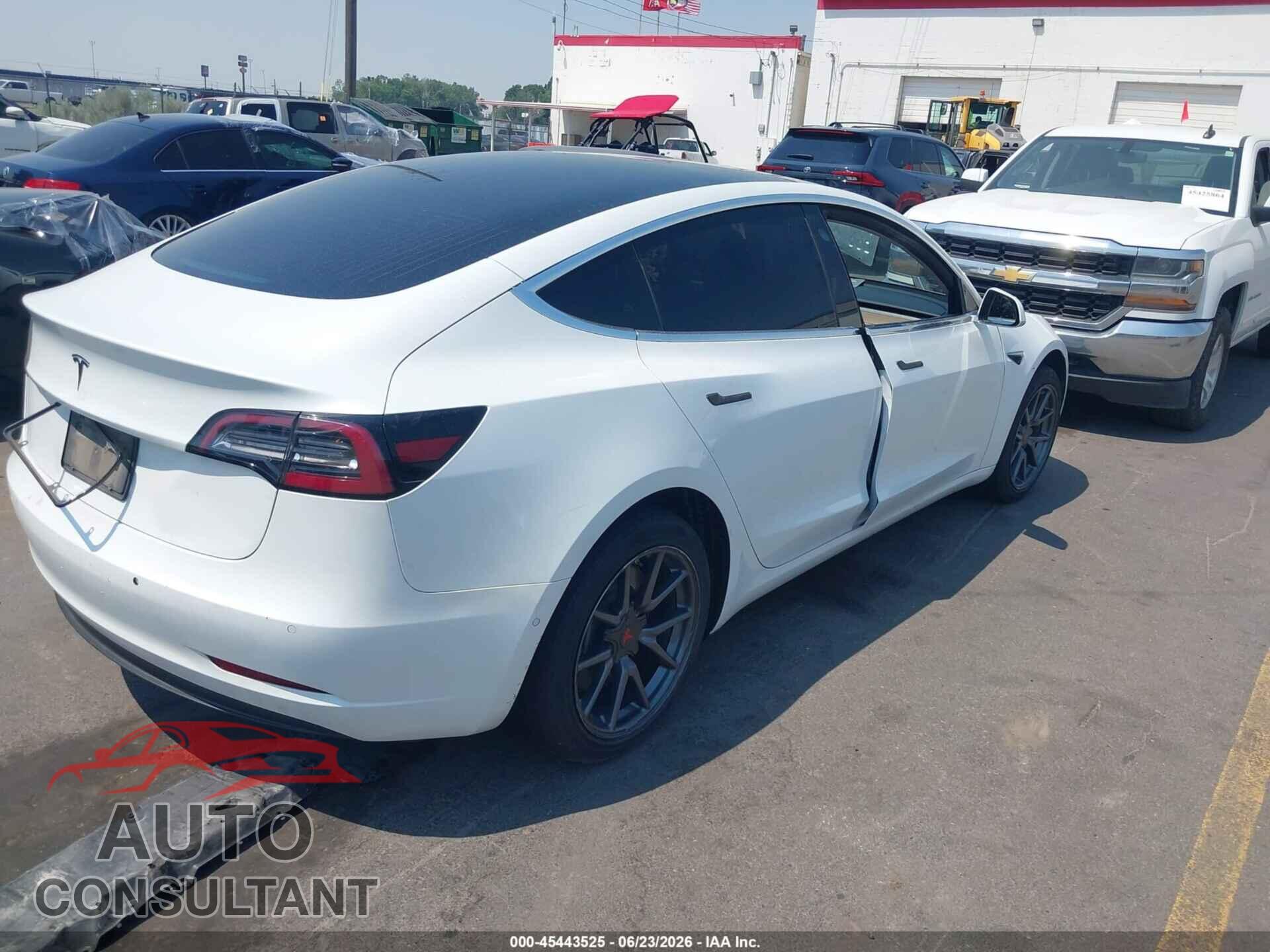 TESLA MODEL 3 2019 - 5YJ3E1EA8KF435701