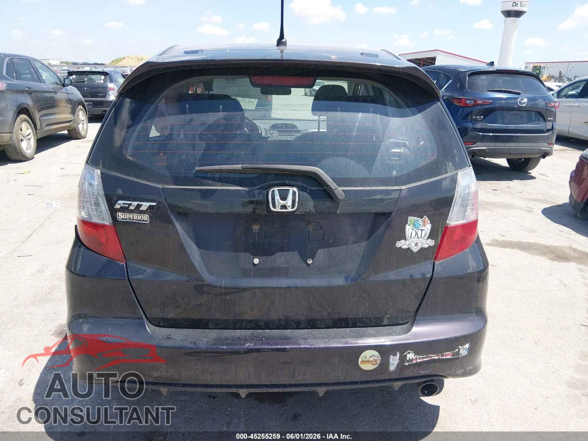 HONDA FIT 2013 - JHMGE8G52DC064284