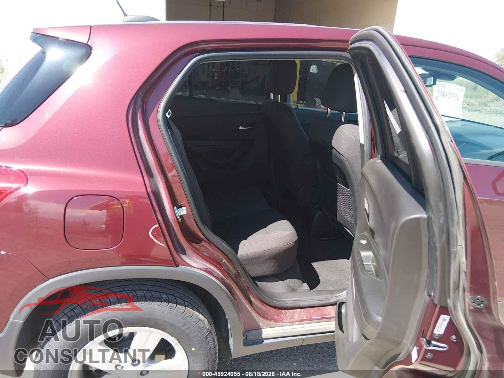CHEVROLET TRAX 2017 - 3GNCJNSB3HL242258