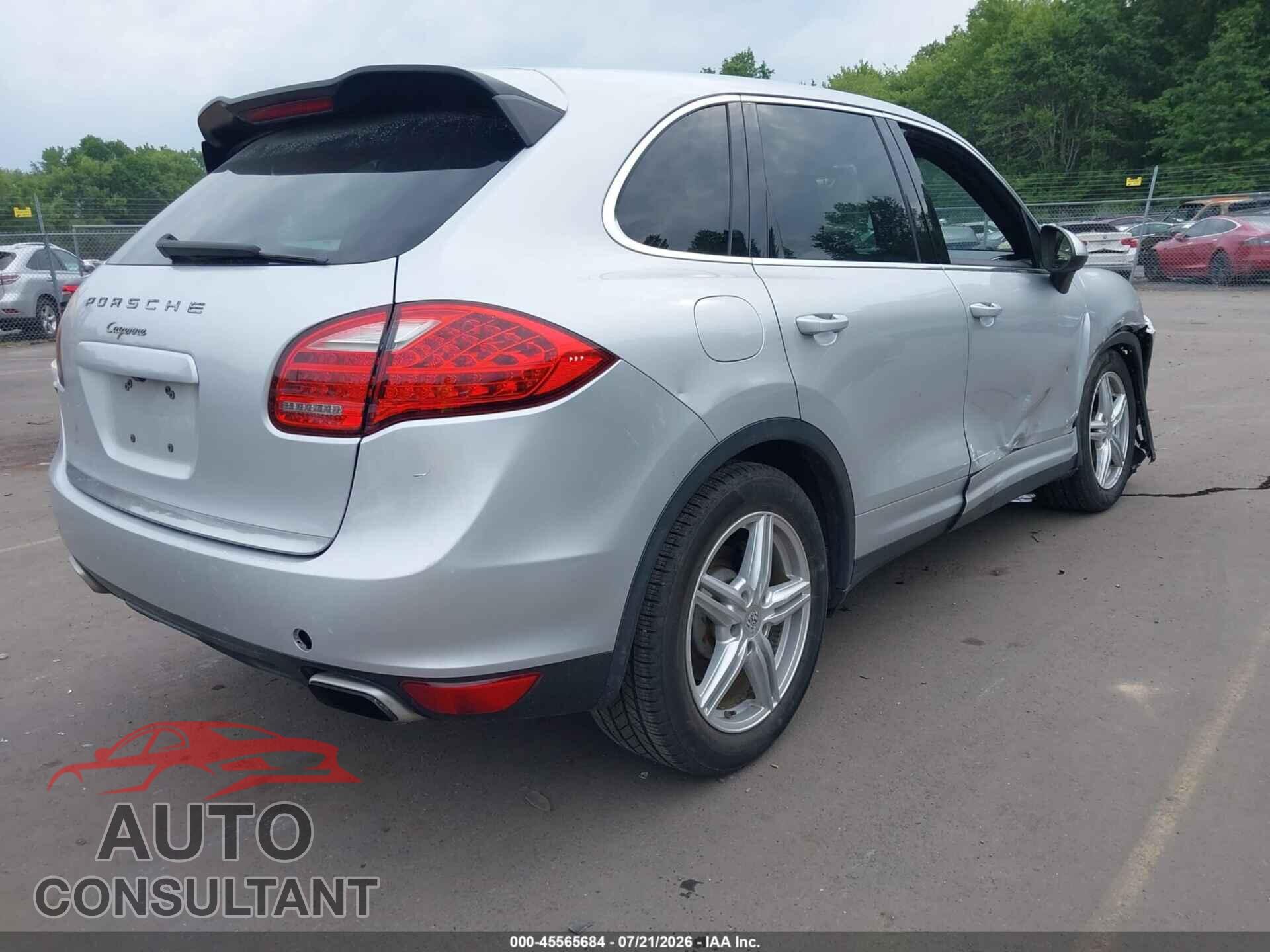PORSCHE CAYENNE 2012 - WP1AA2A2XCLA01381