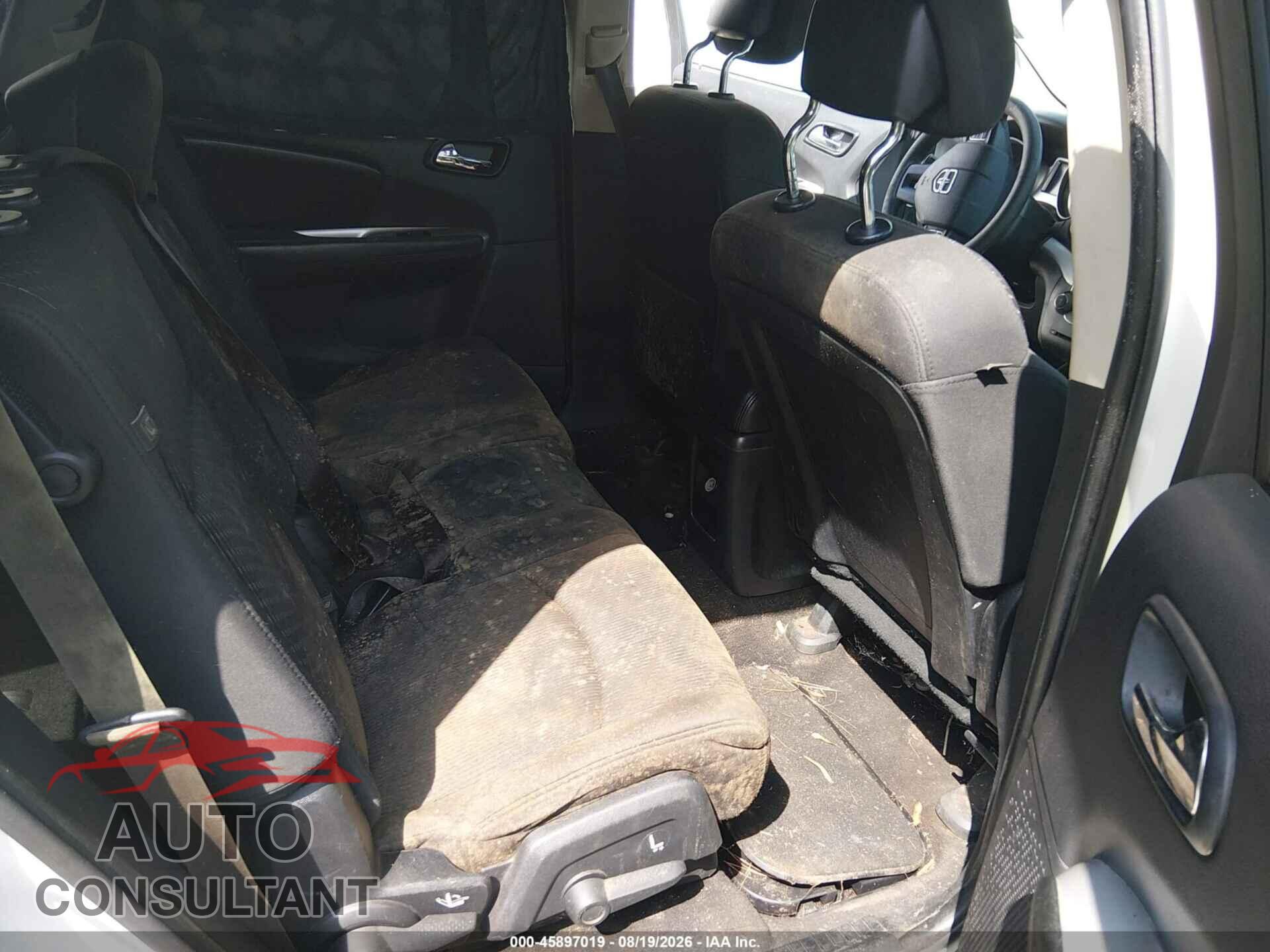 DODGE JOURNEY 2015 - 3C4PDCBG7FT743894