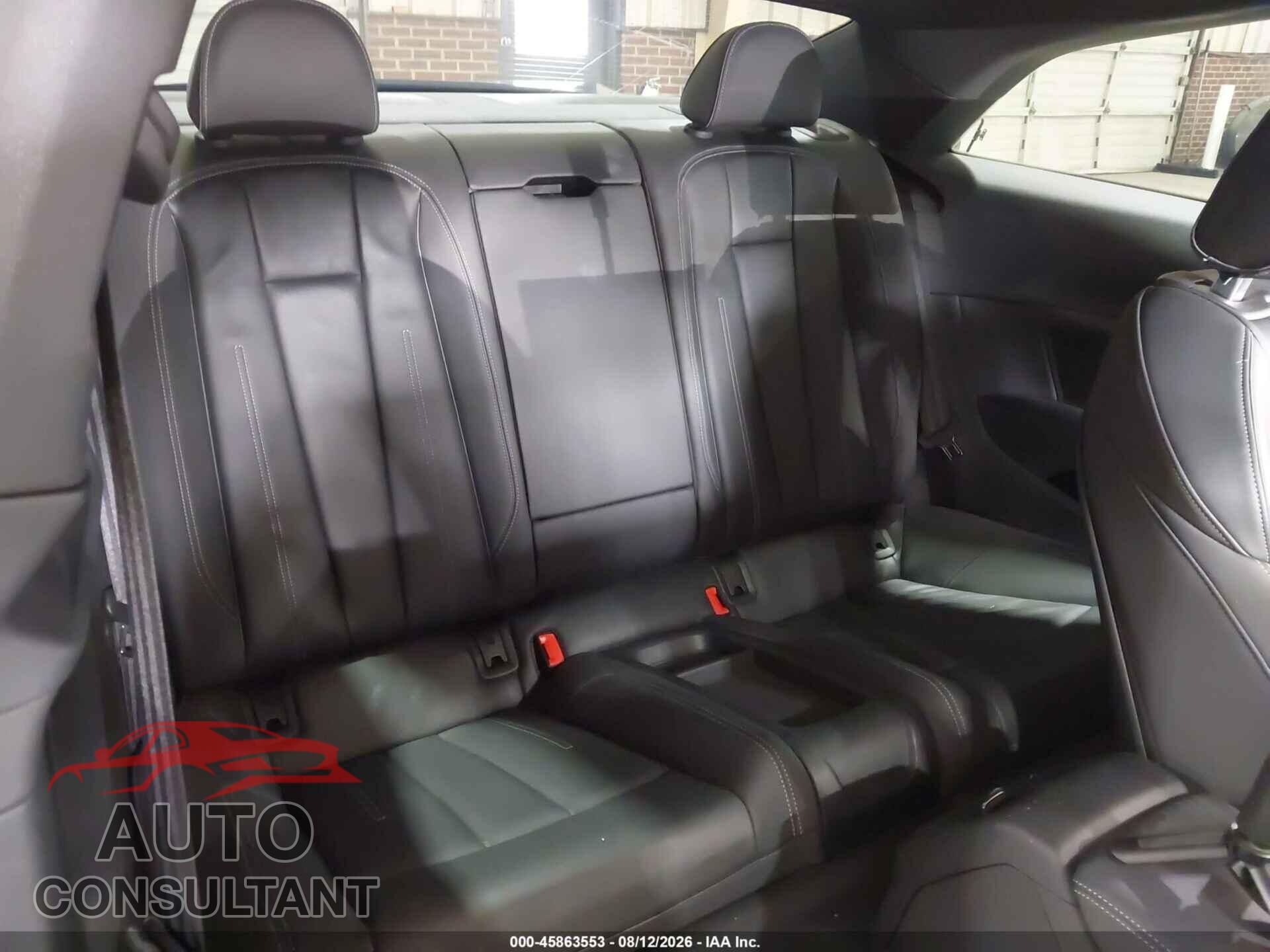 AUDI A5 2021 - WAUTAAF56MA033097