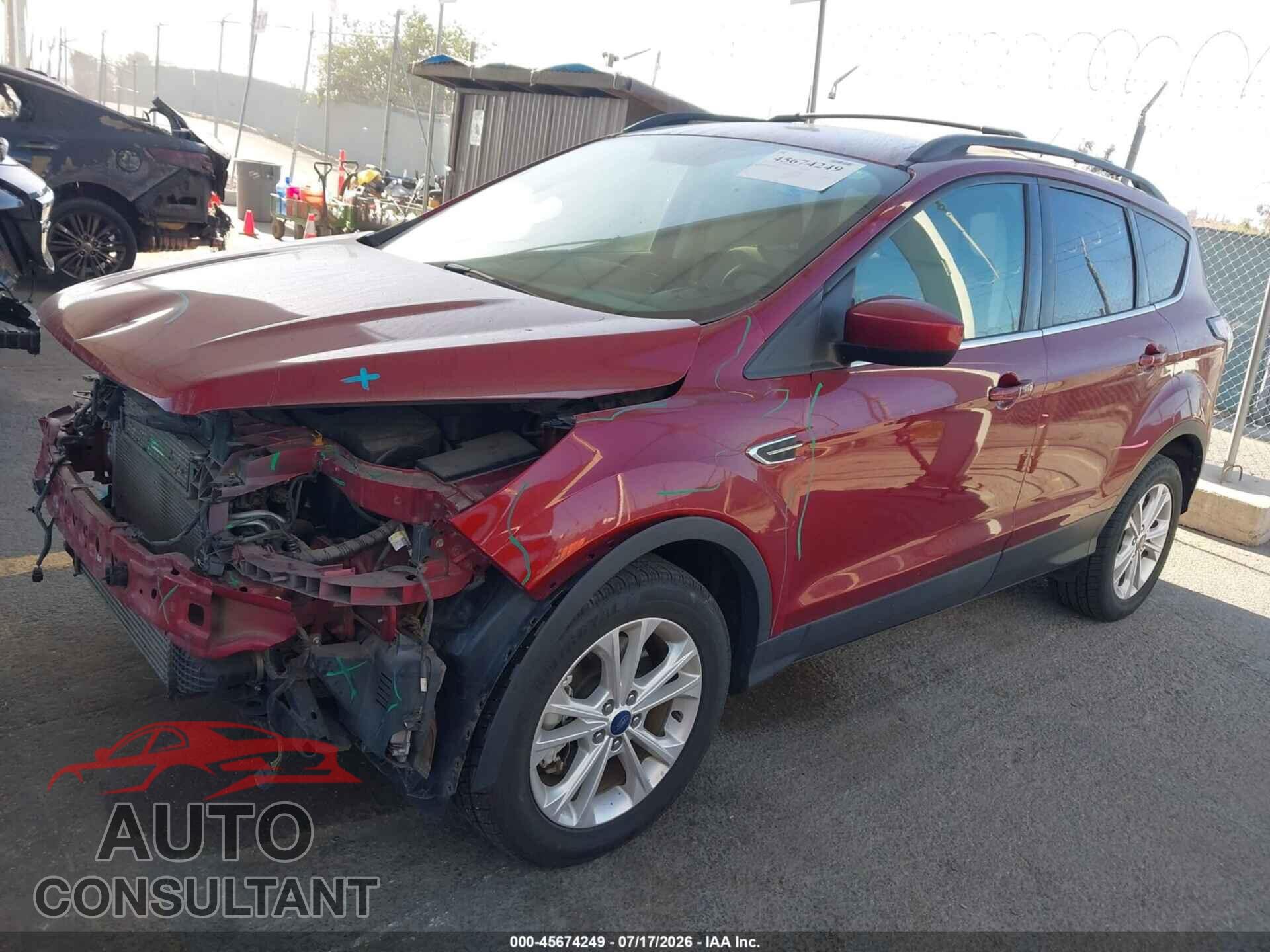 FORD ESCAPE 2017 - 1FMCU9G97HUE47693