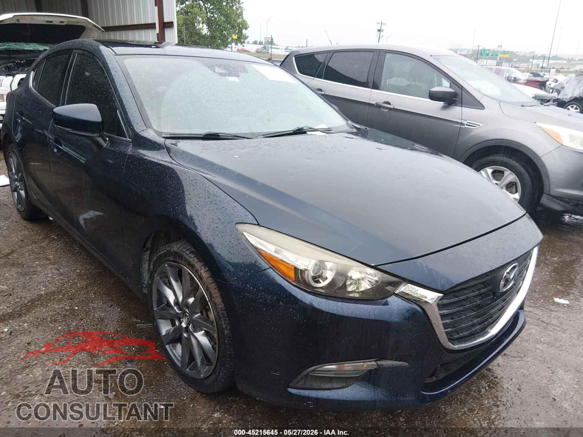 MAZDA MAZDA3 2018 - 3MZBN1L30JM194336