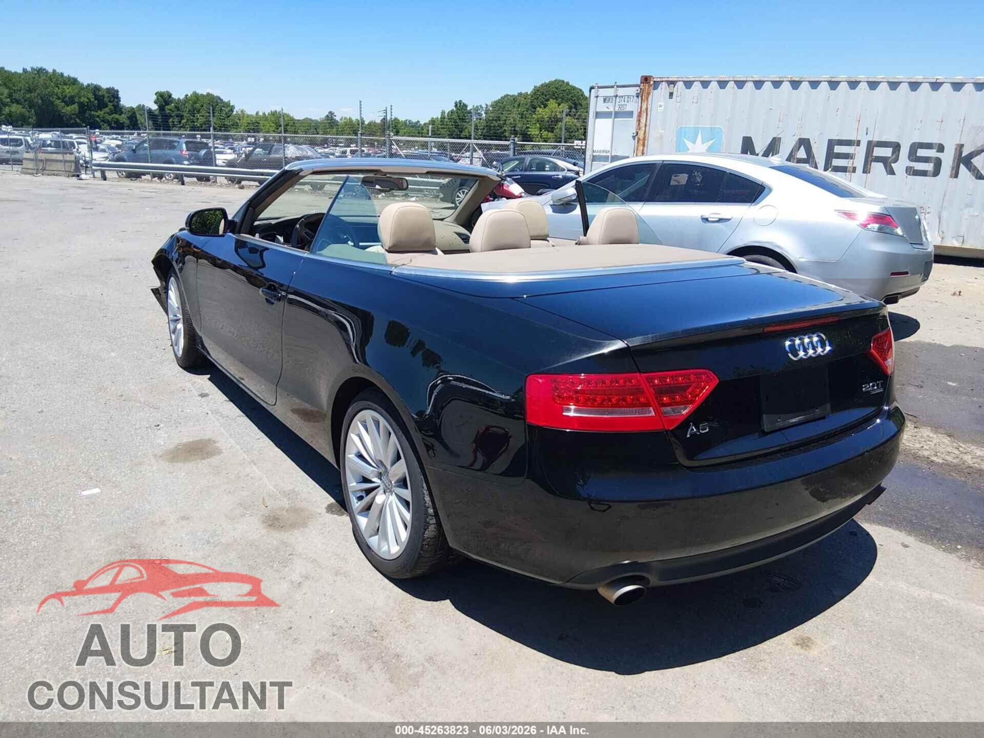 AUDI A5 2011 - WAULFAFH0BN010786