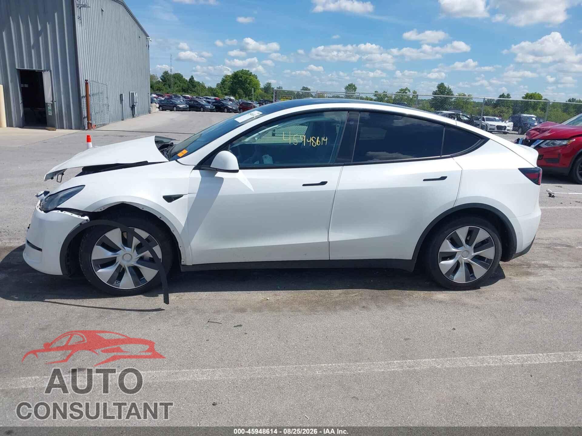 TESLA MODEL Y 2021 - 5YJYGDEEXMF190357