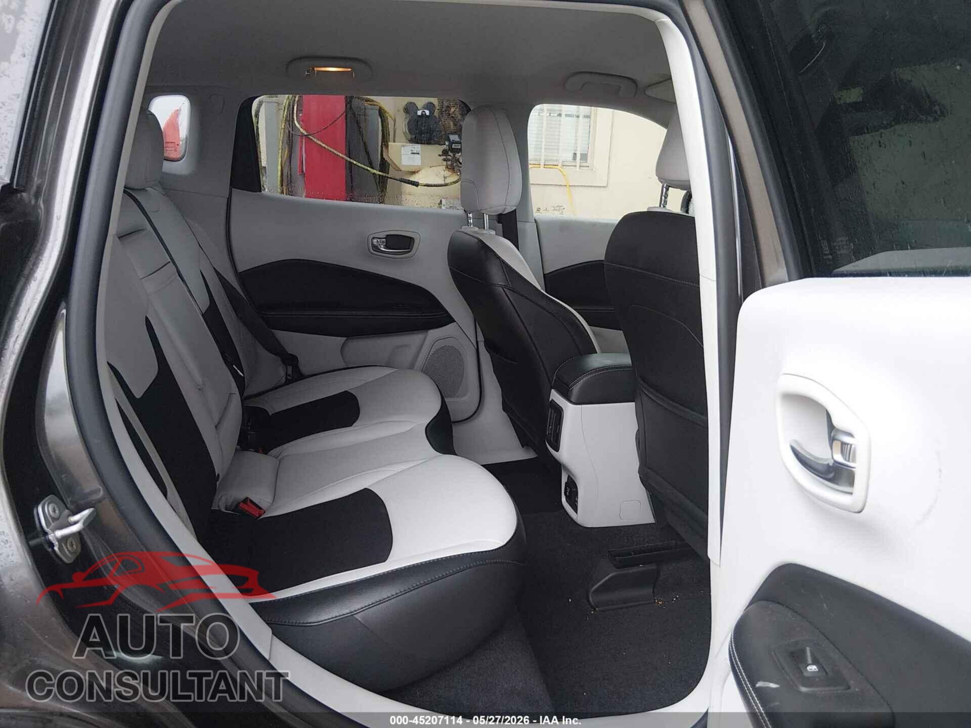 JEEP COMPASS 2019 - 3C4NJDBB4KT807183