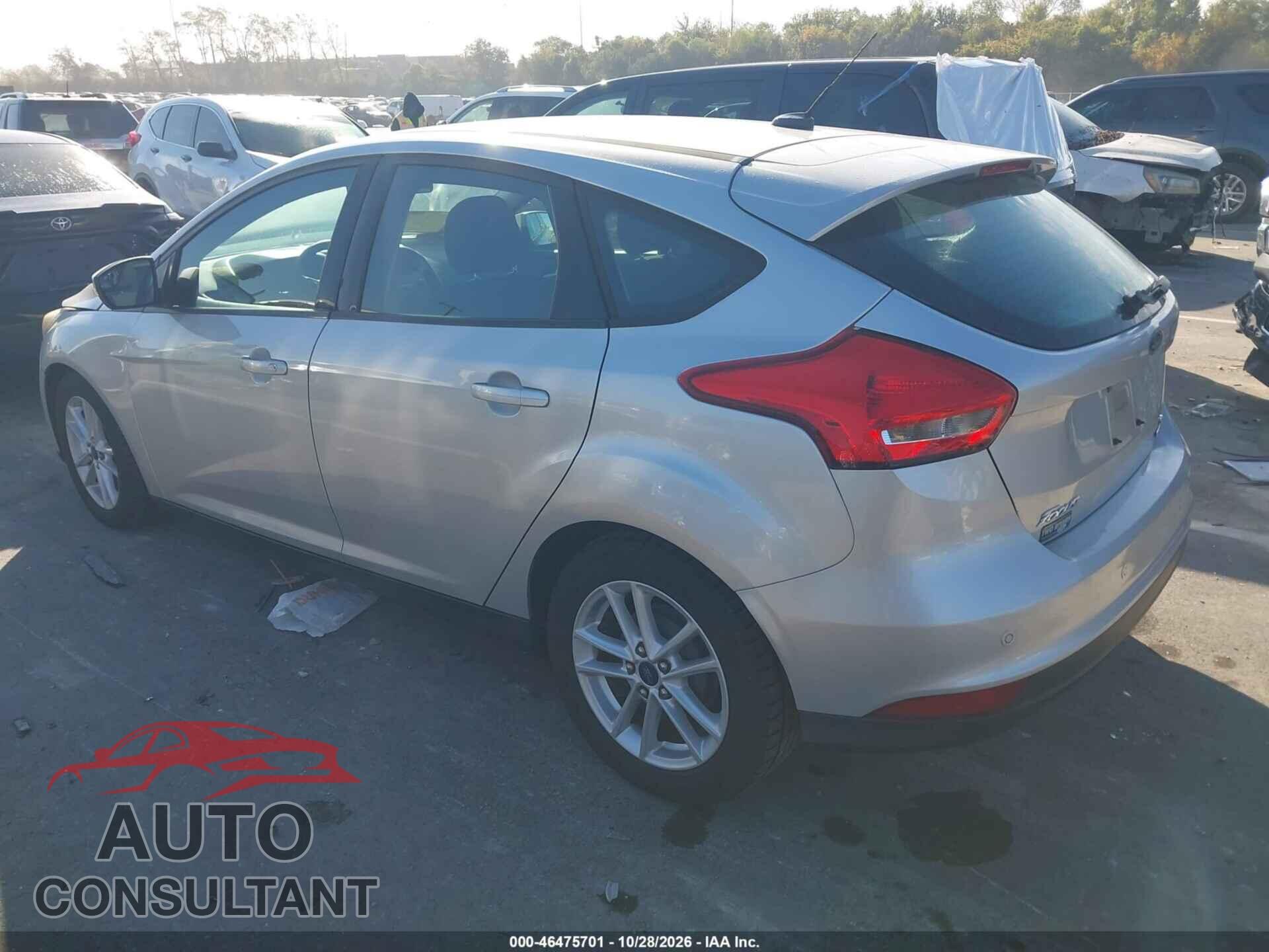 FORD FOCUS 2015 - 1FADP3K22FL351423