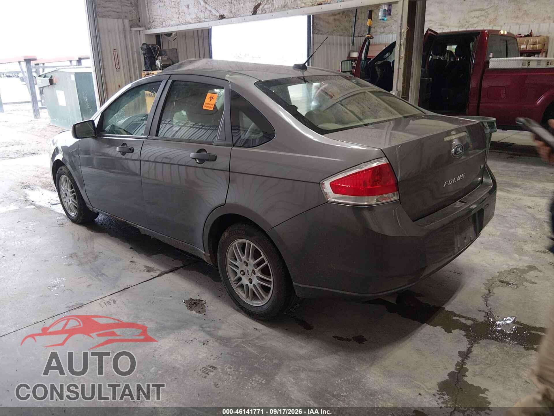 FORD FOCUS 2010 - 1FAHP3FN5AW101008