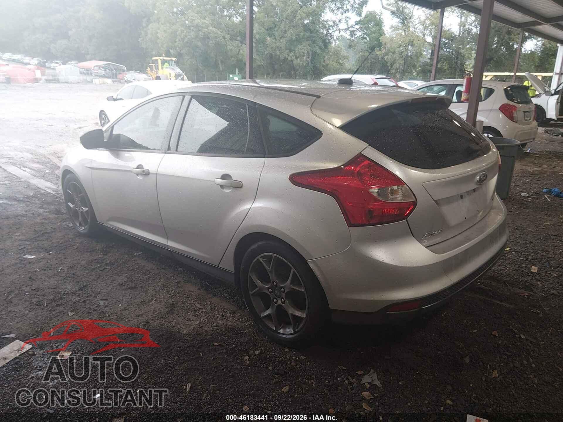 FORD FOCUS 2014 - 1FADP3K2XEL141537