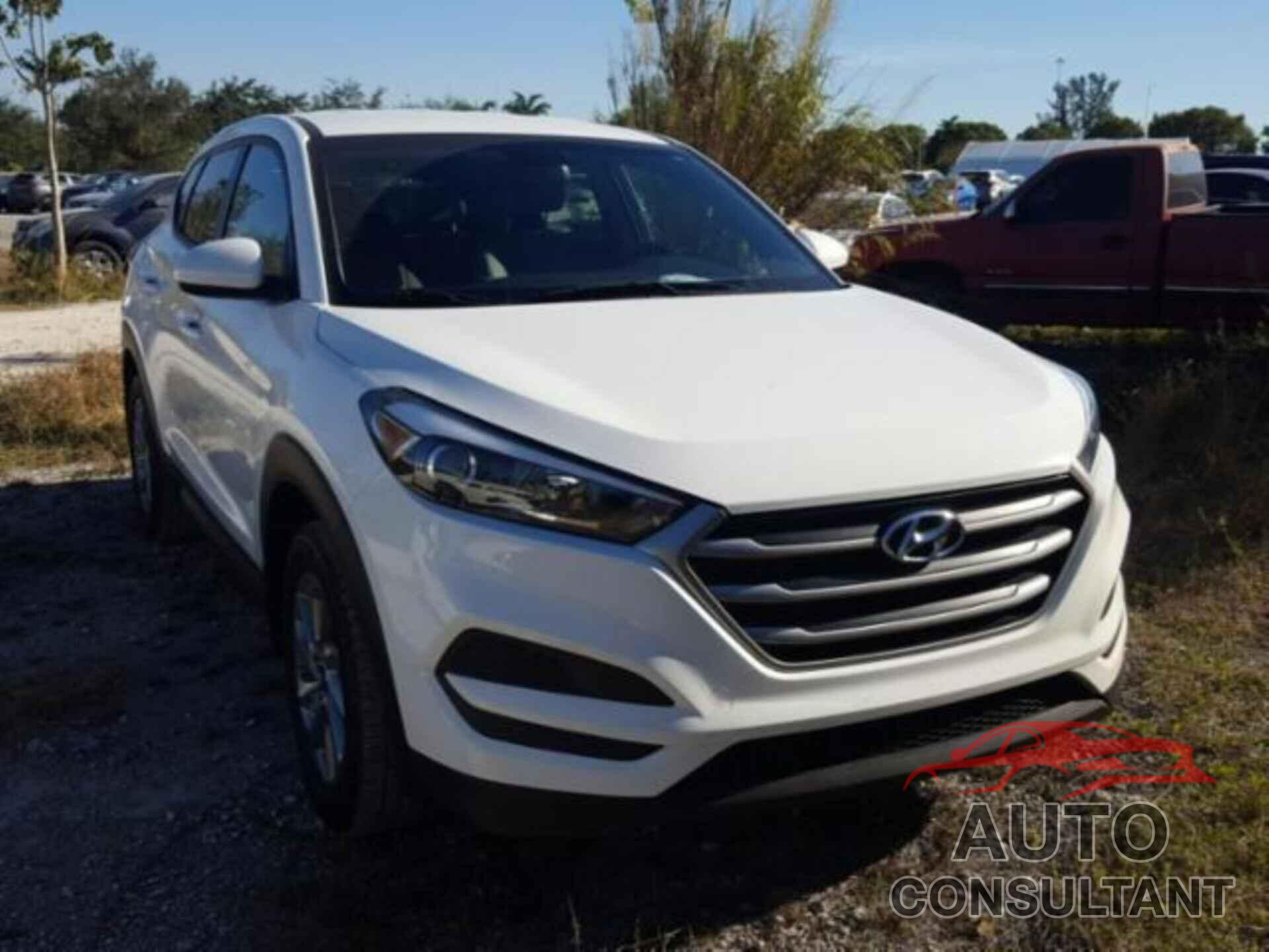 HYUNDAI TUCSON 2018 - KM8J23A43JU750256