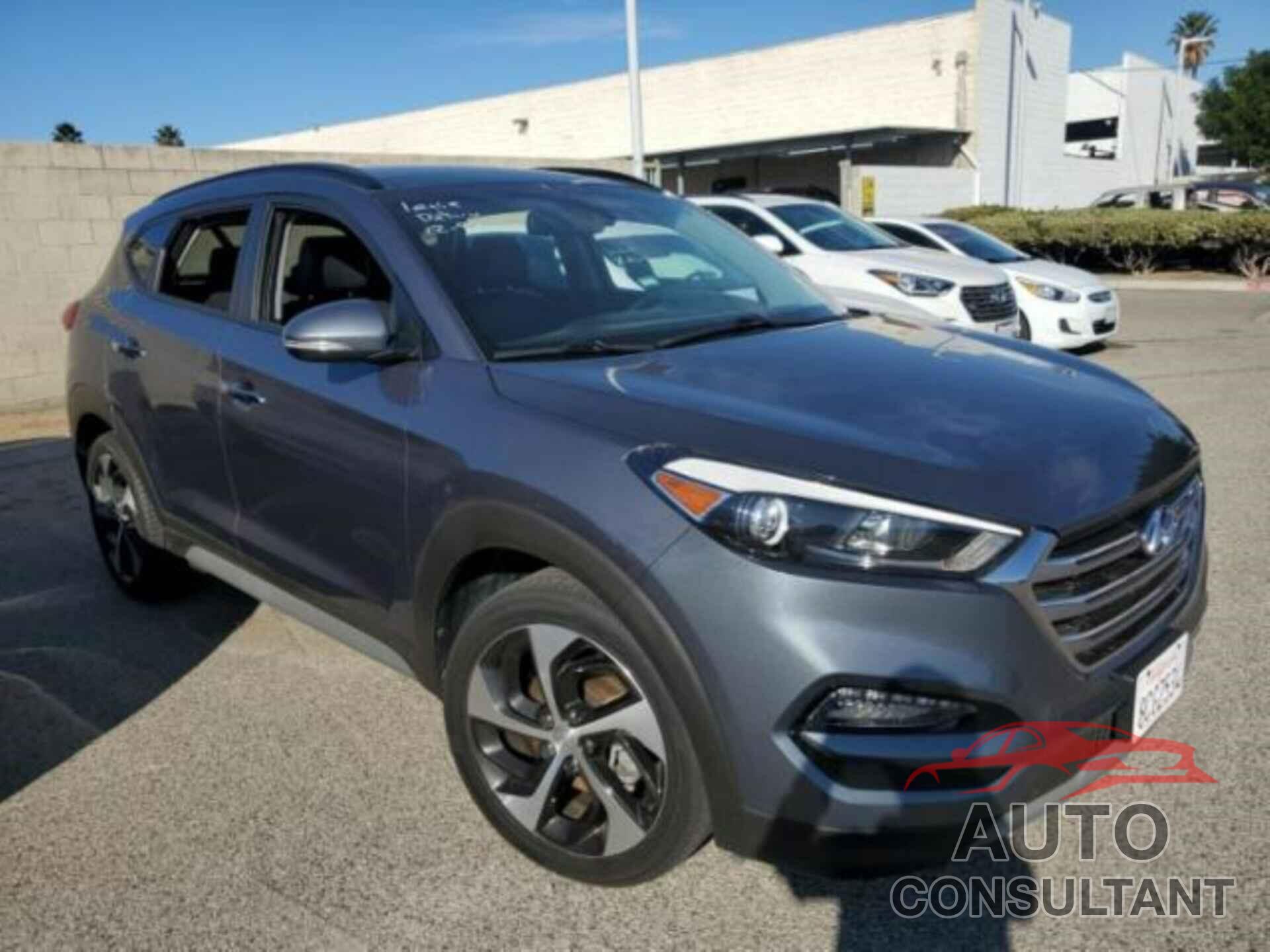 HYUNDAI TUCSON 2017 - KM8J33A28HU590767