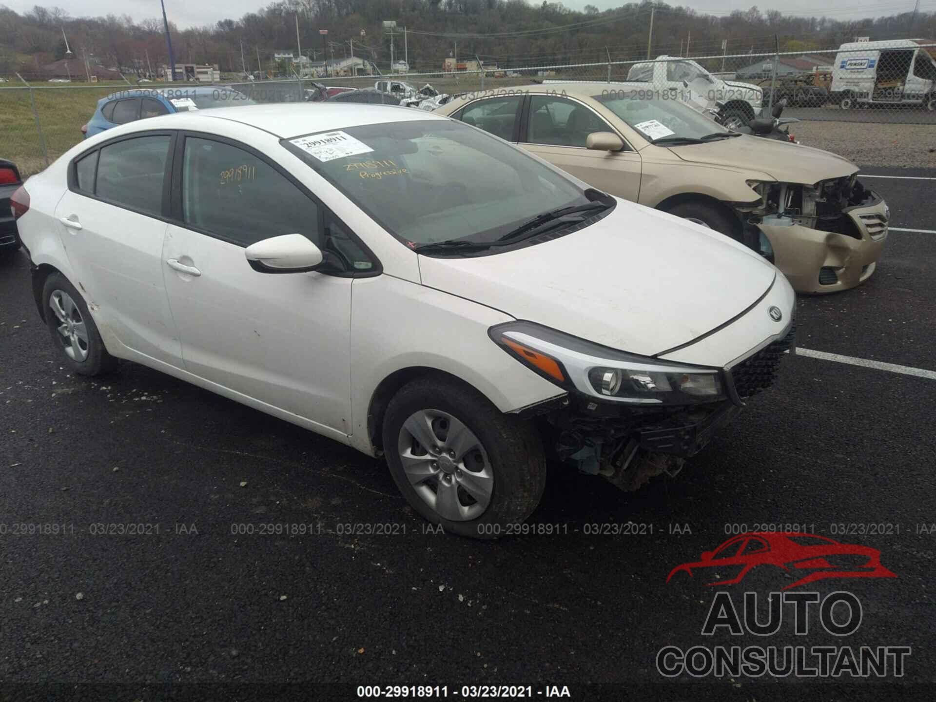 KIA FORTE 2018 - 3KPFK4A77JE243918
