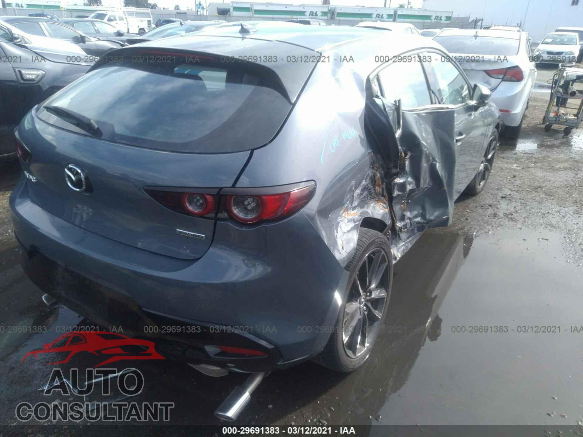 MAZDA MAZDA3 HATCHBACK 2019 - JM1BPANM0K1140357