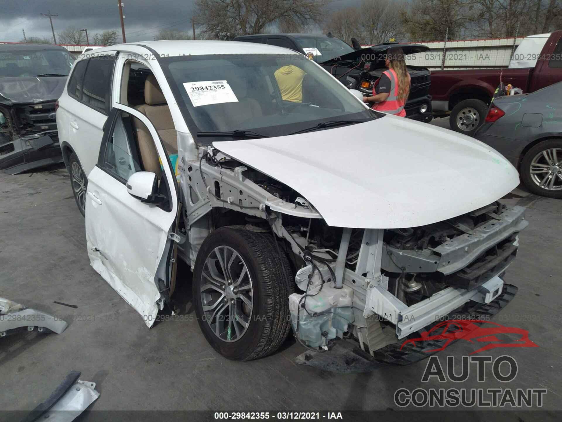 MITSUBISHI OUTLANDER 2017 - JA4AD3A38HZ042047