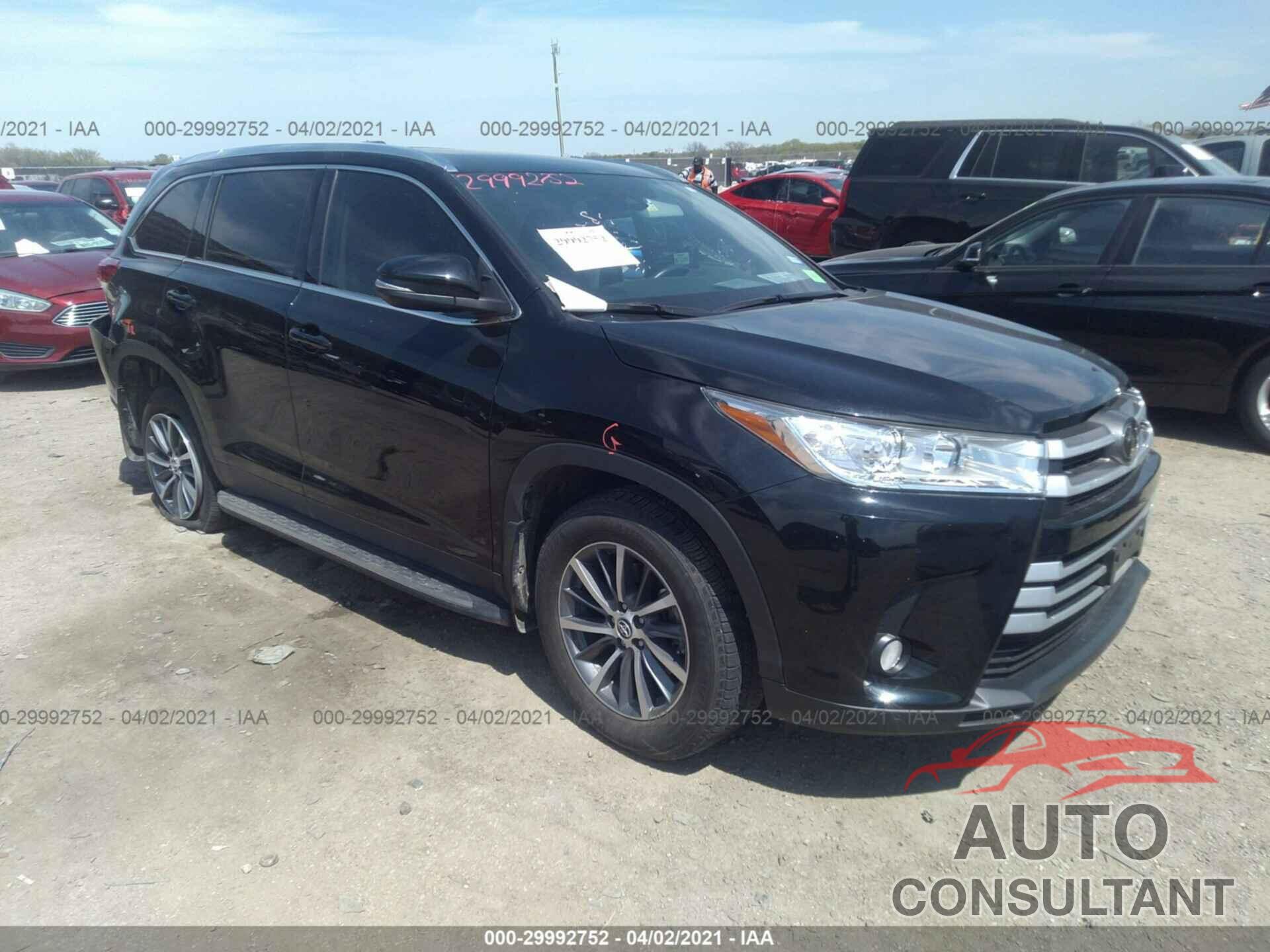 TOYOTA HIGHLANDER 2019 - 5TDKZRFH0KS560102